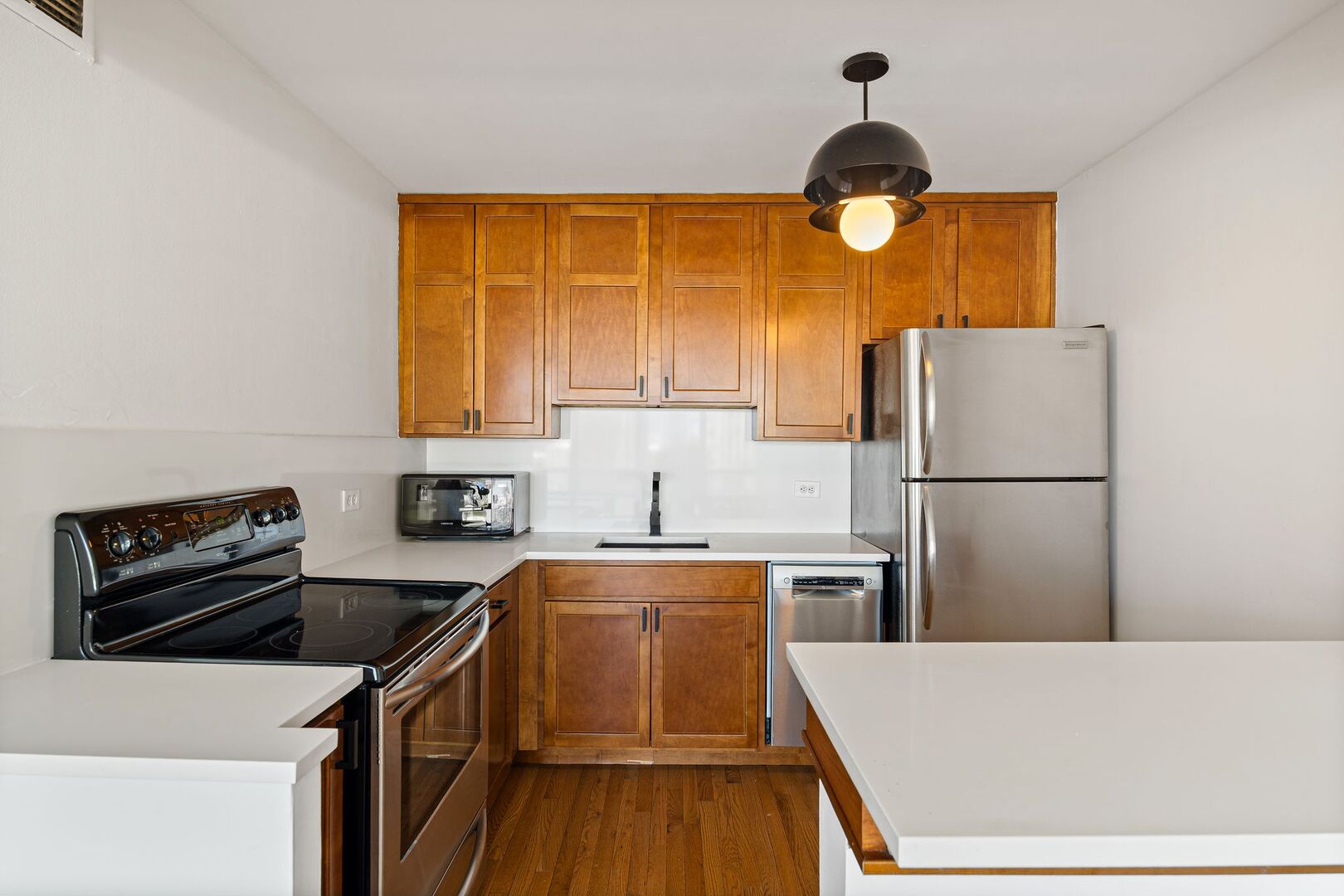 1636 N WELLS Street Unit: 607