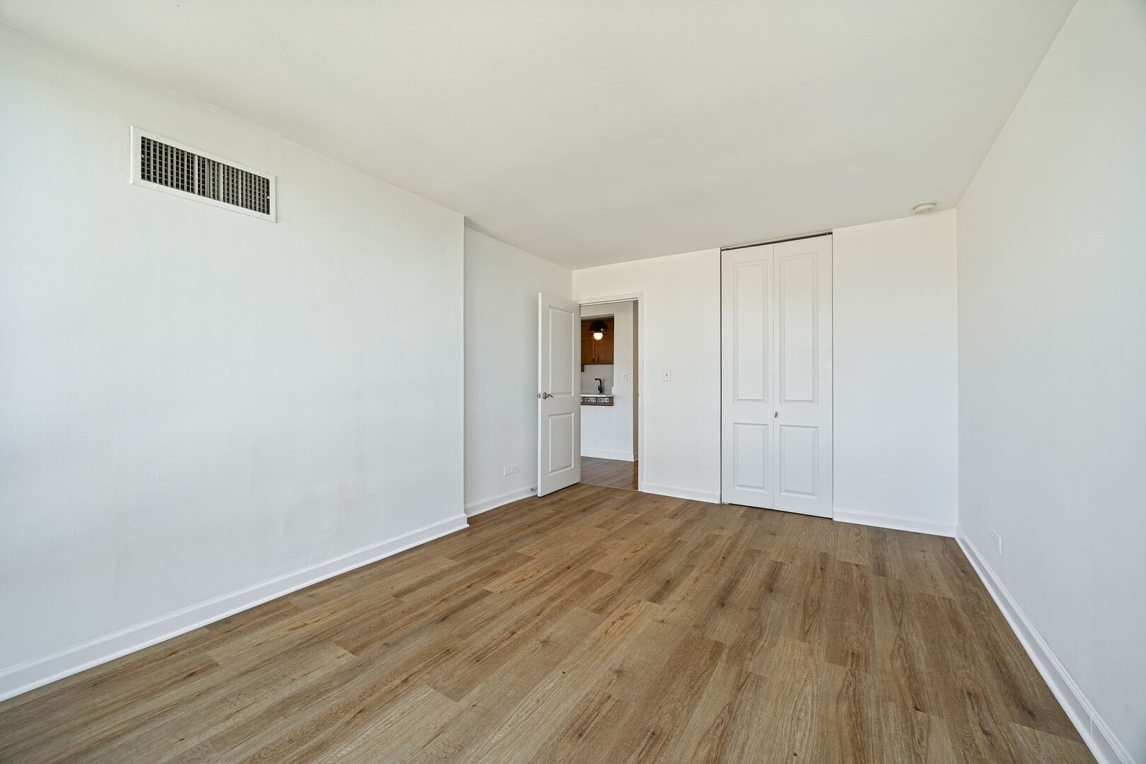 1636 N WELLS Street Unit: 607