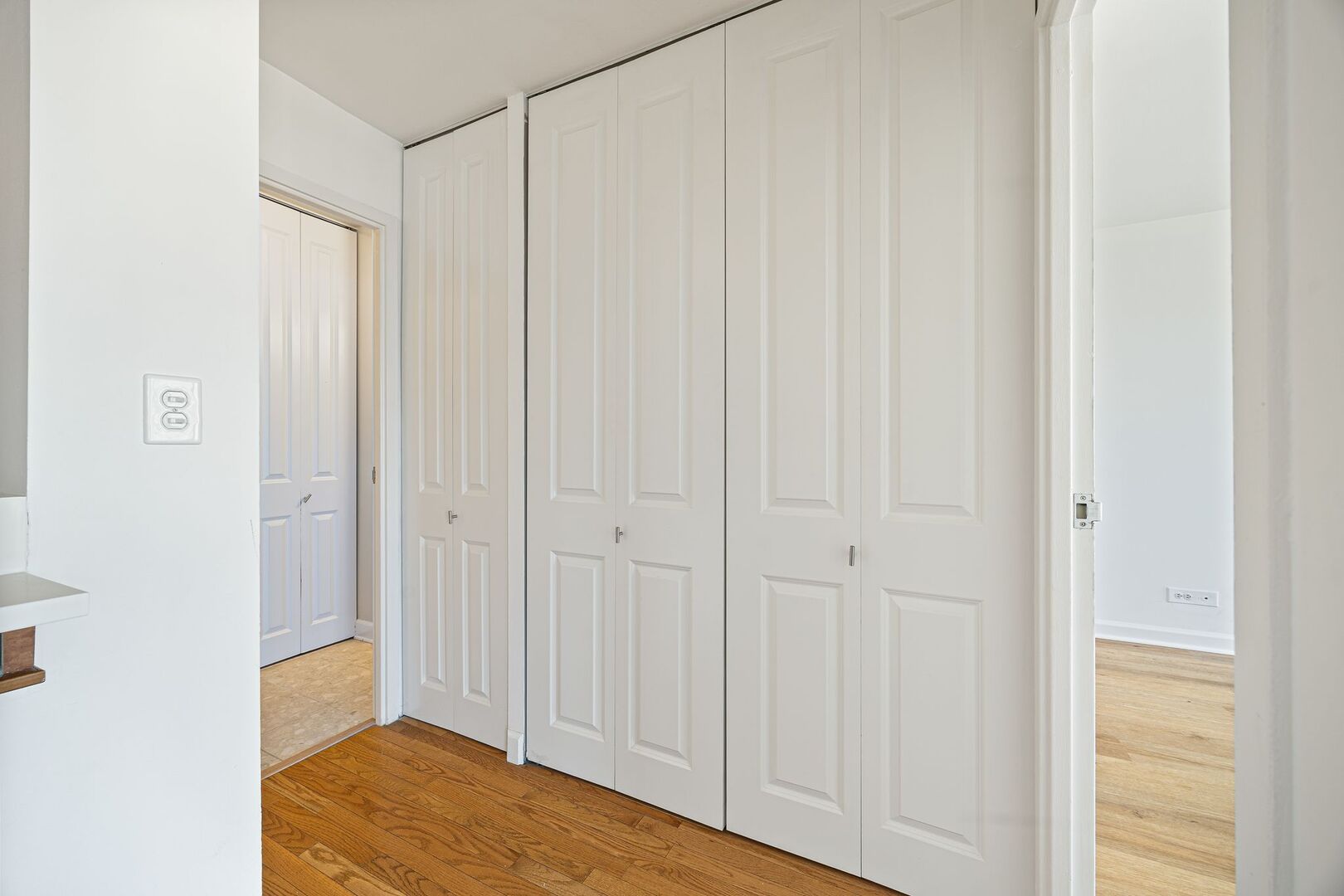 1636 N WELLS Street Unit: 607