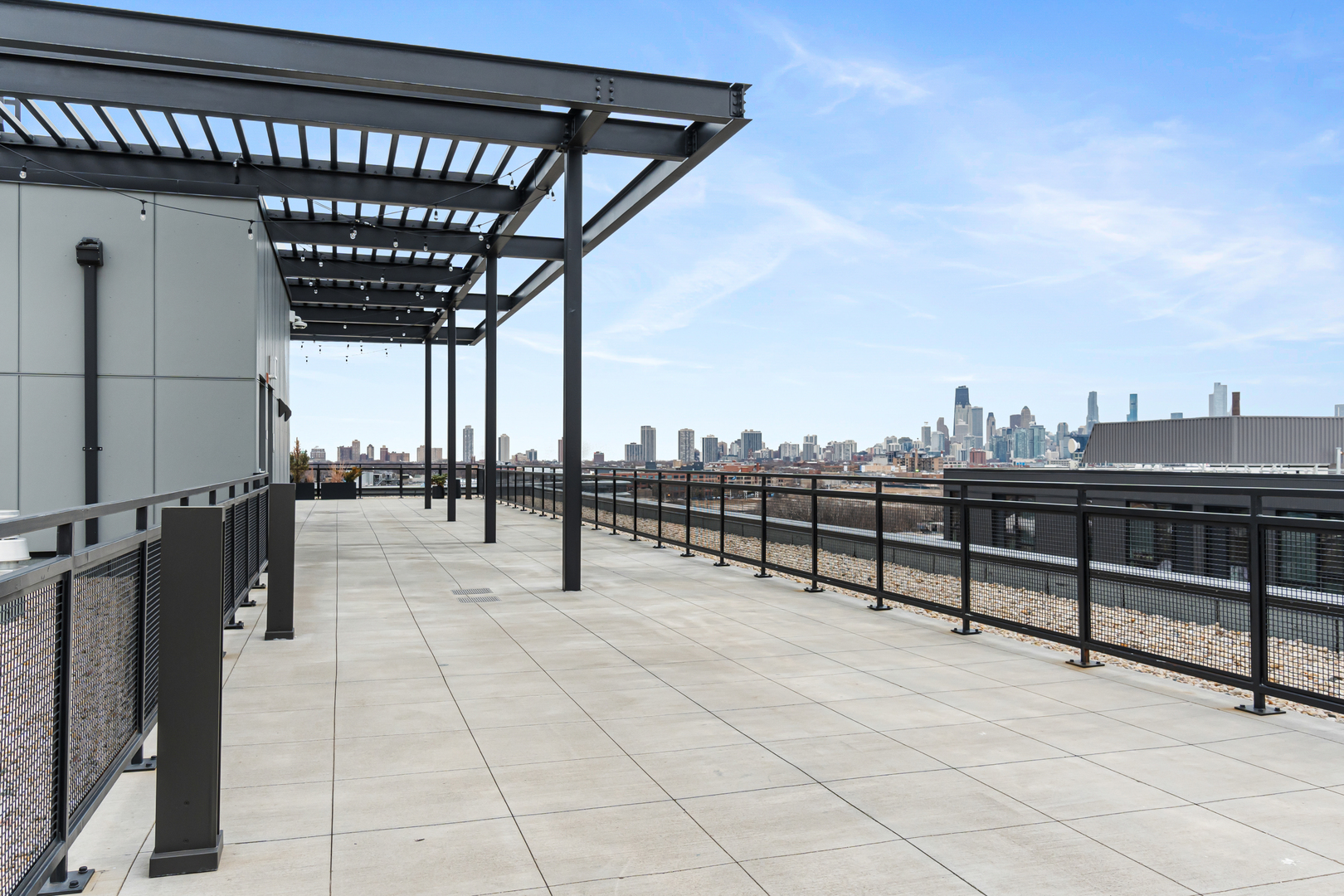 1701 W Webster Avenue Unit: 605