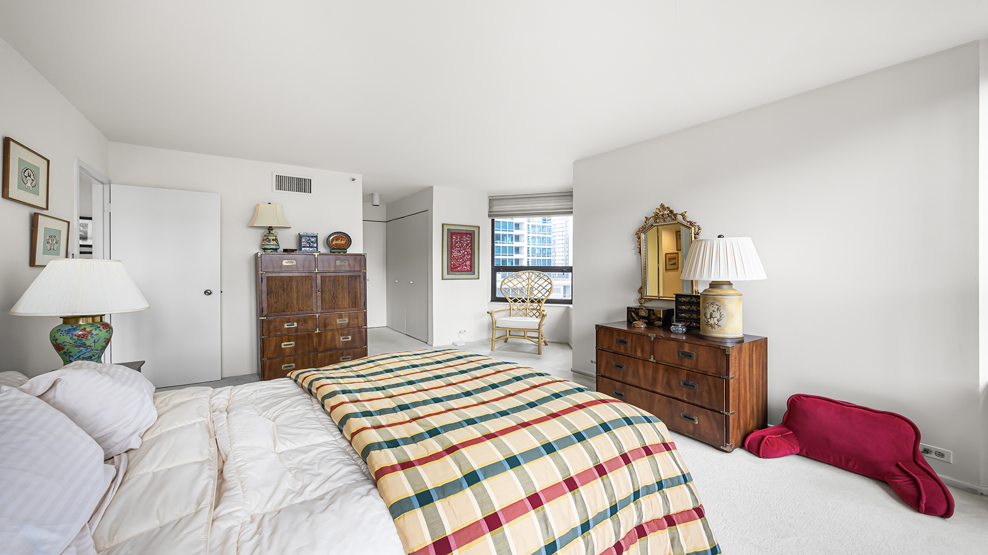 400 E Ohio Street Unit: 1501