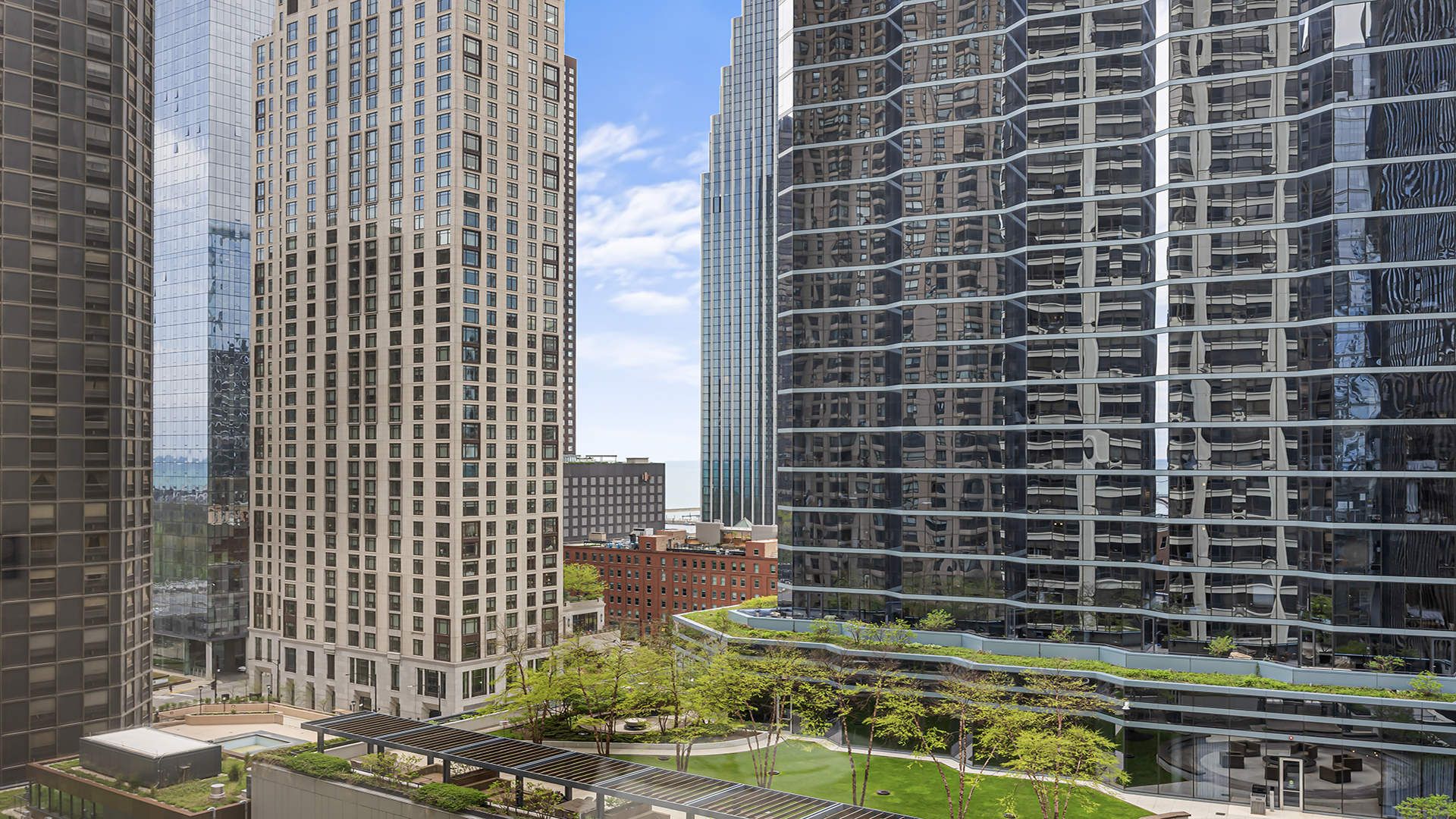 400 E Ohio Street Unit: 1501