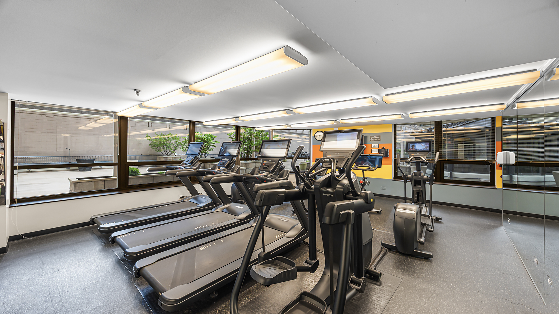 400 E Ohio Street Unit: 1501