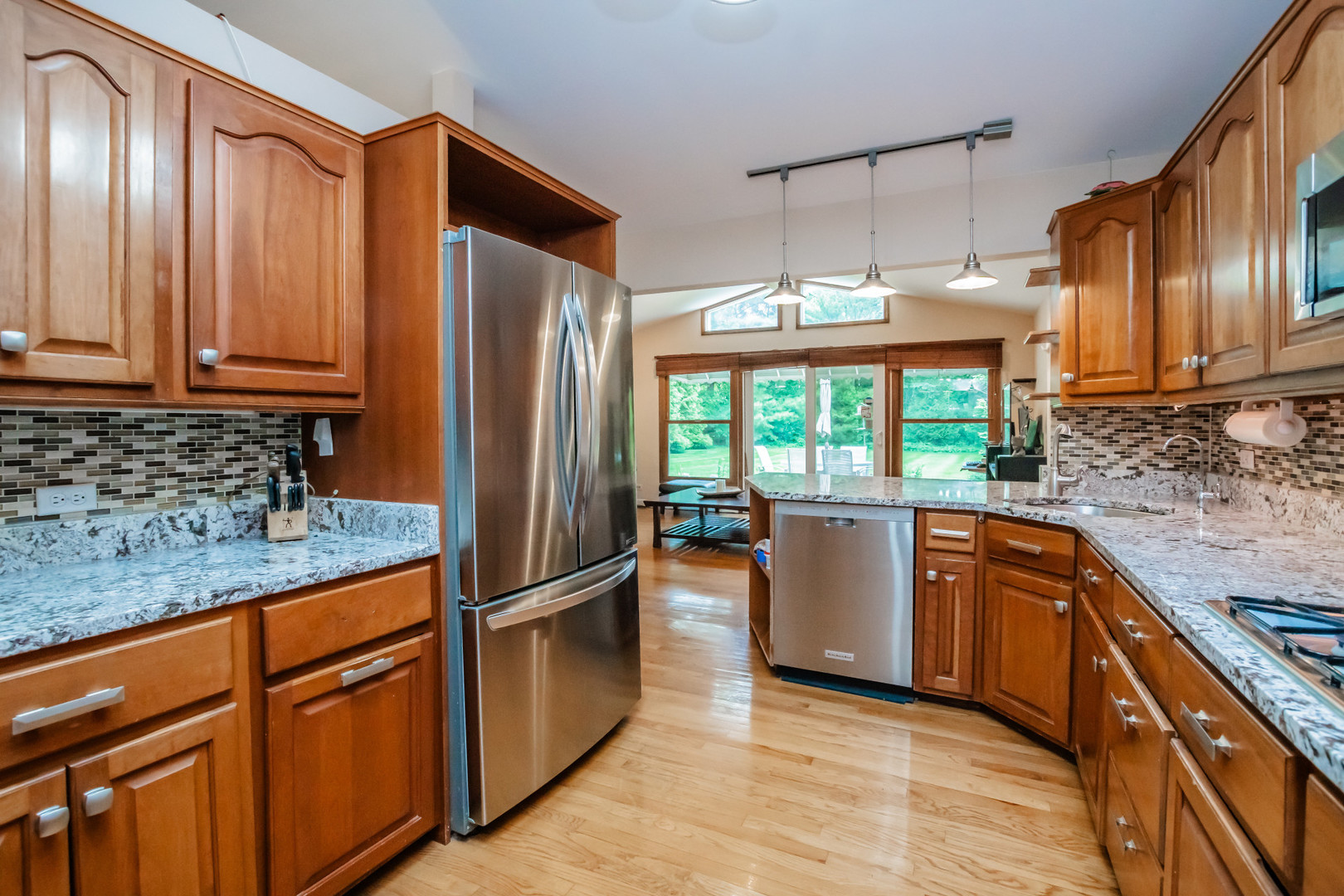 9S771 Brookbank Road