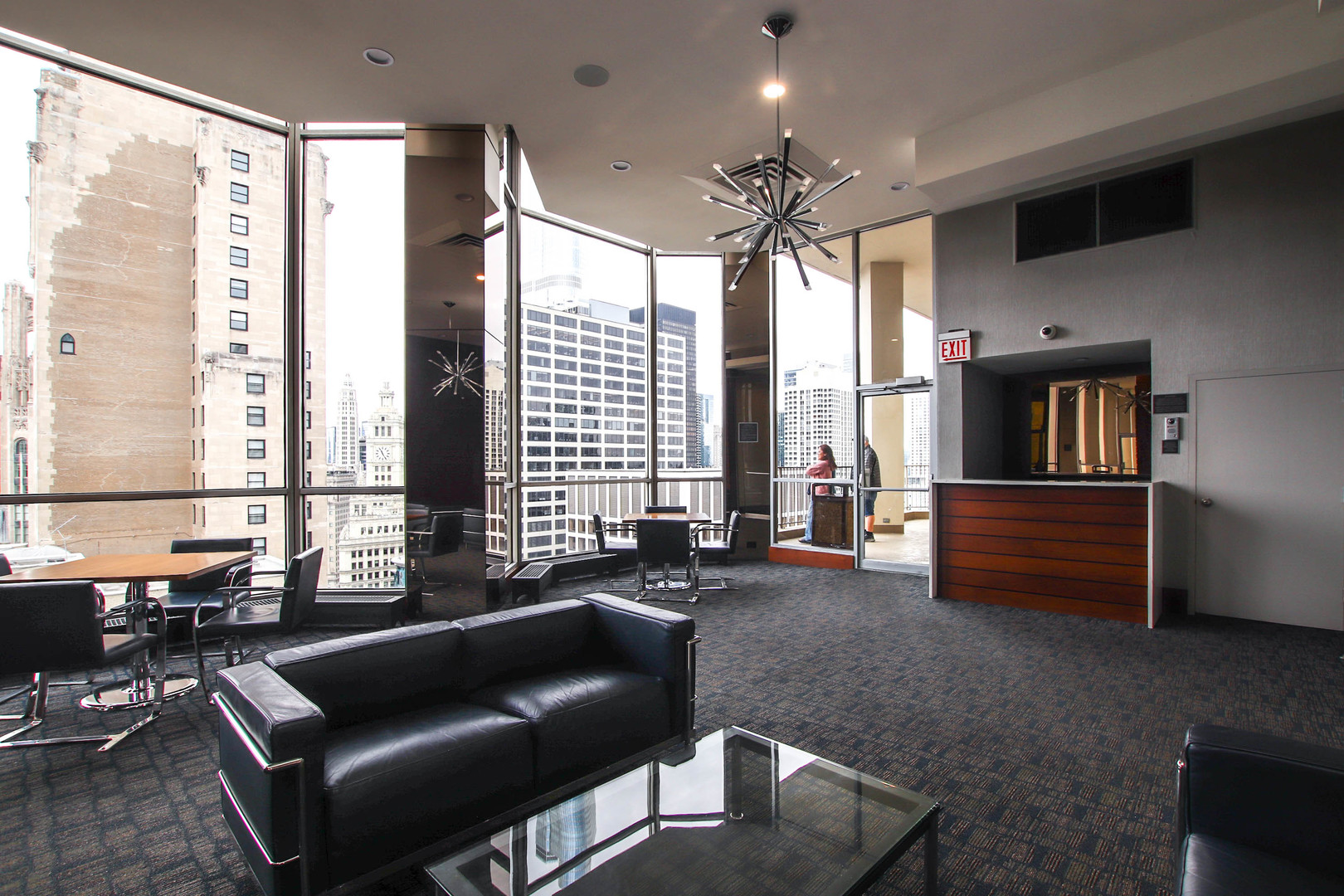 535 N Michigan Avenue Unit: 2010