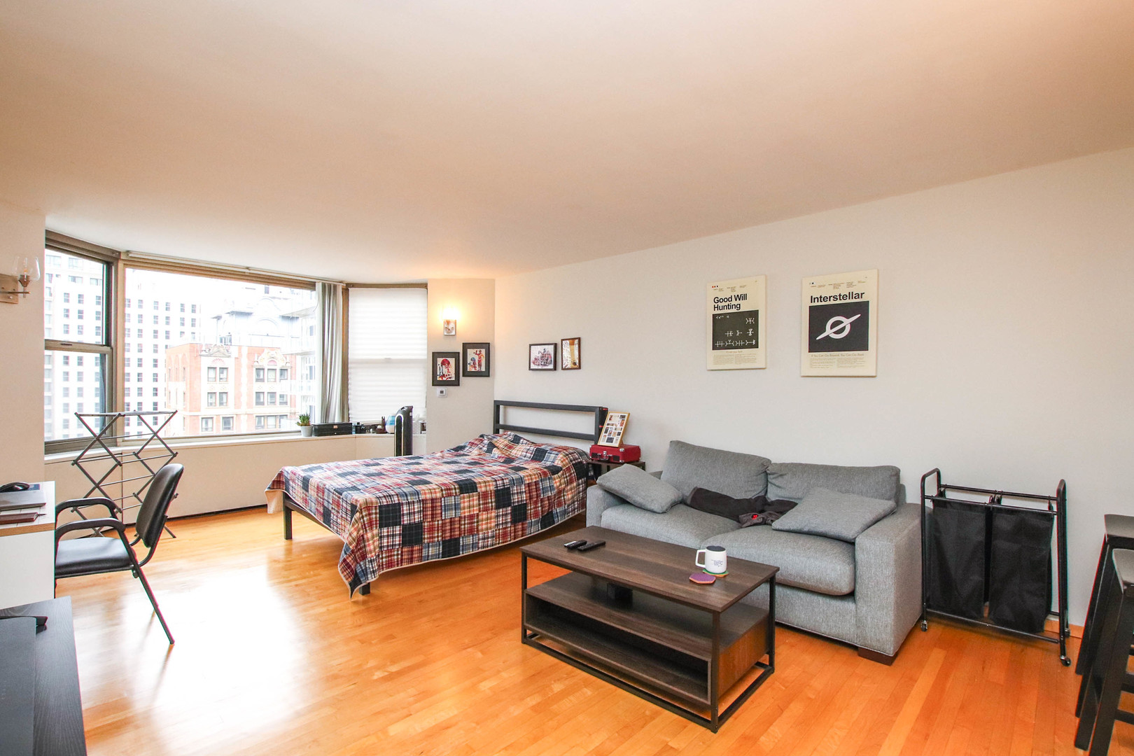 535 N Michigan Avenue Unit: 2010