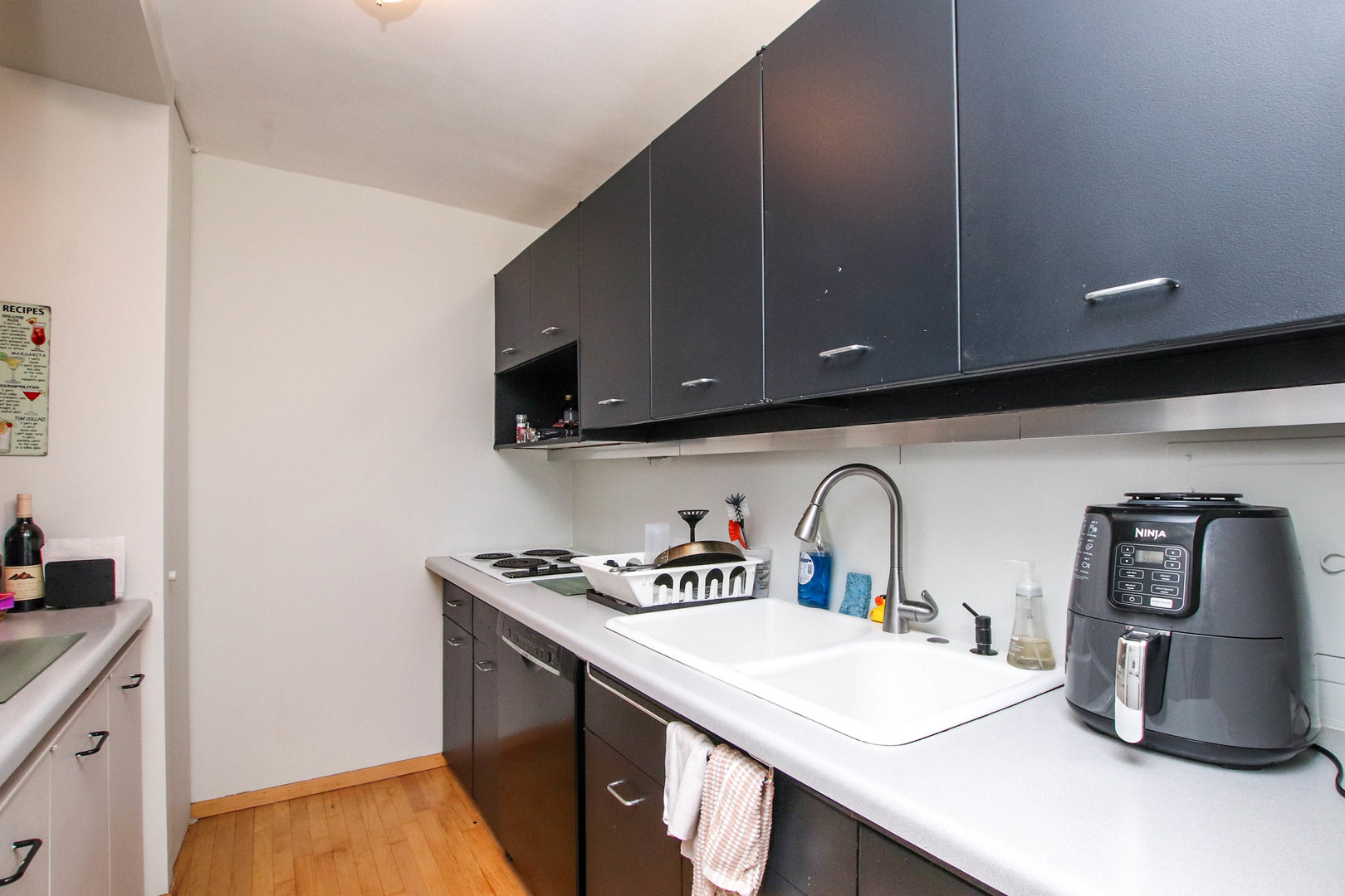 535 N Michigan Avenue Unit: 2010