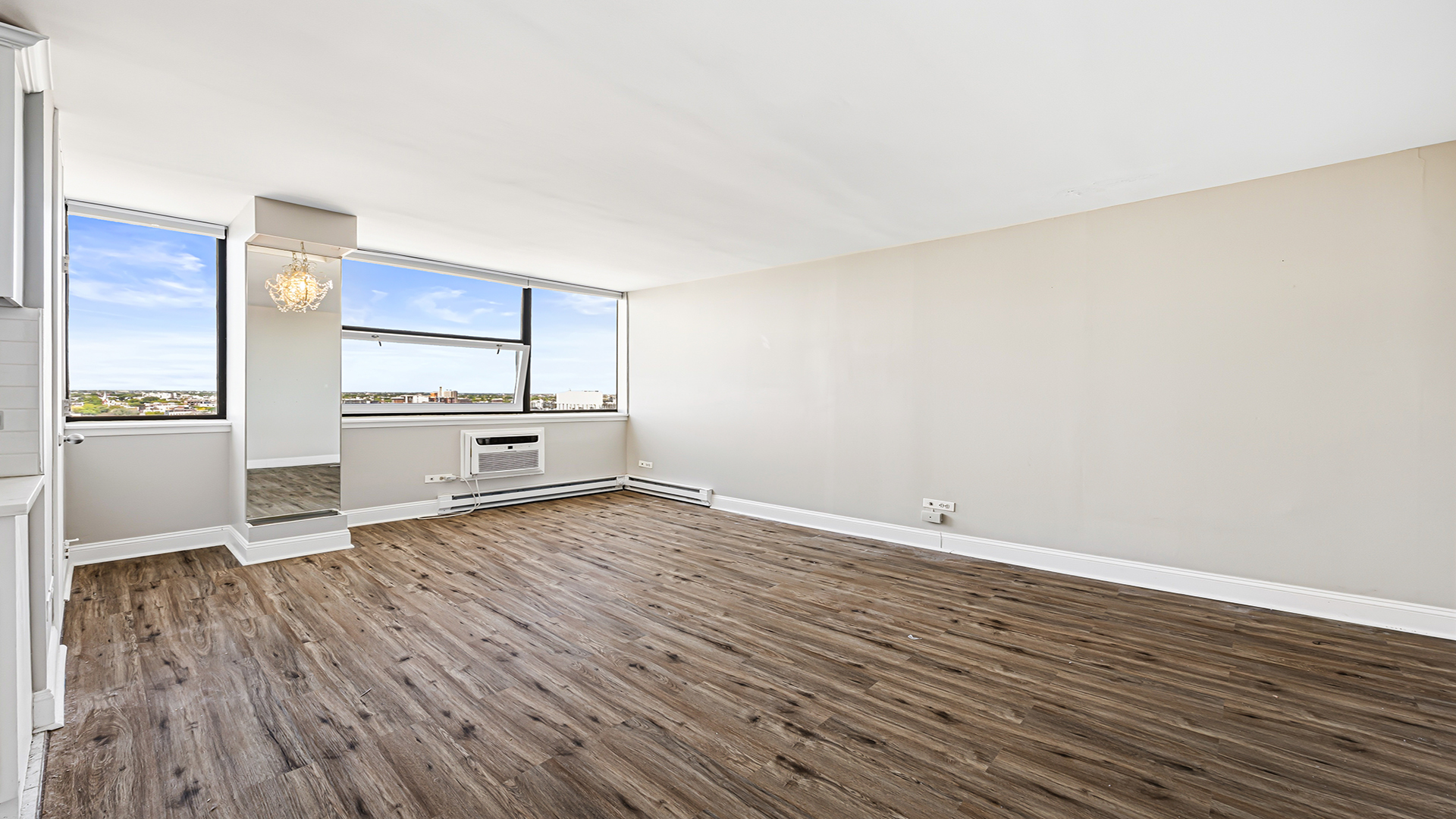 3110 N Sheridan Road Unit: 1807