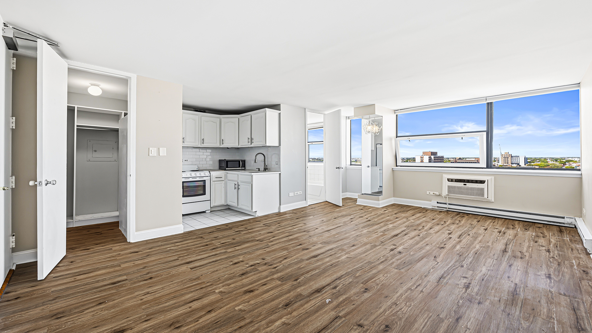 3110 N Sheridan Road Unit: 1807
