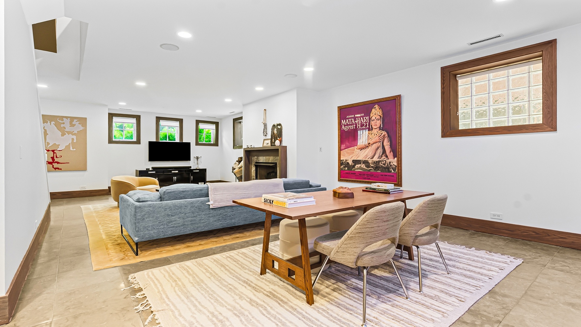 820 W Buckingham Place Unit: 1