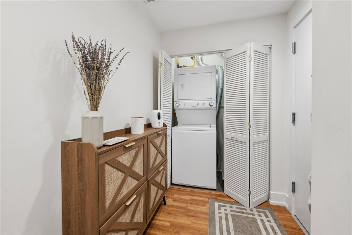 3201 W Leland Avenue Unit: 402