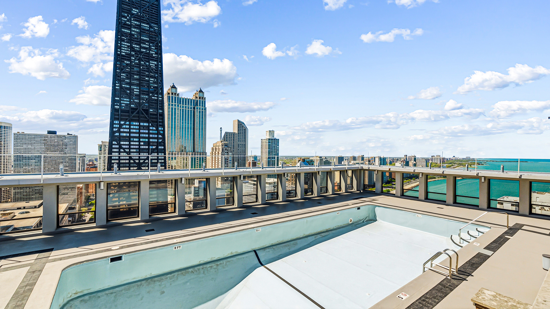 260 E Chestnut Street Unit: 314