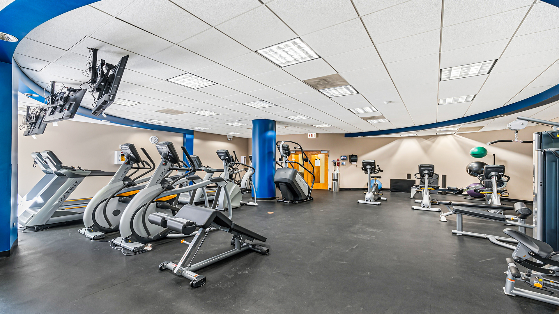 260 E Chestnut Street Unit: 314