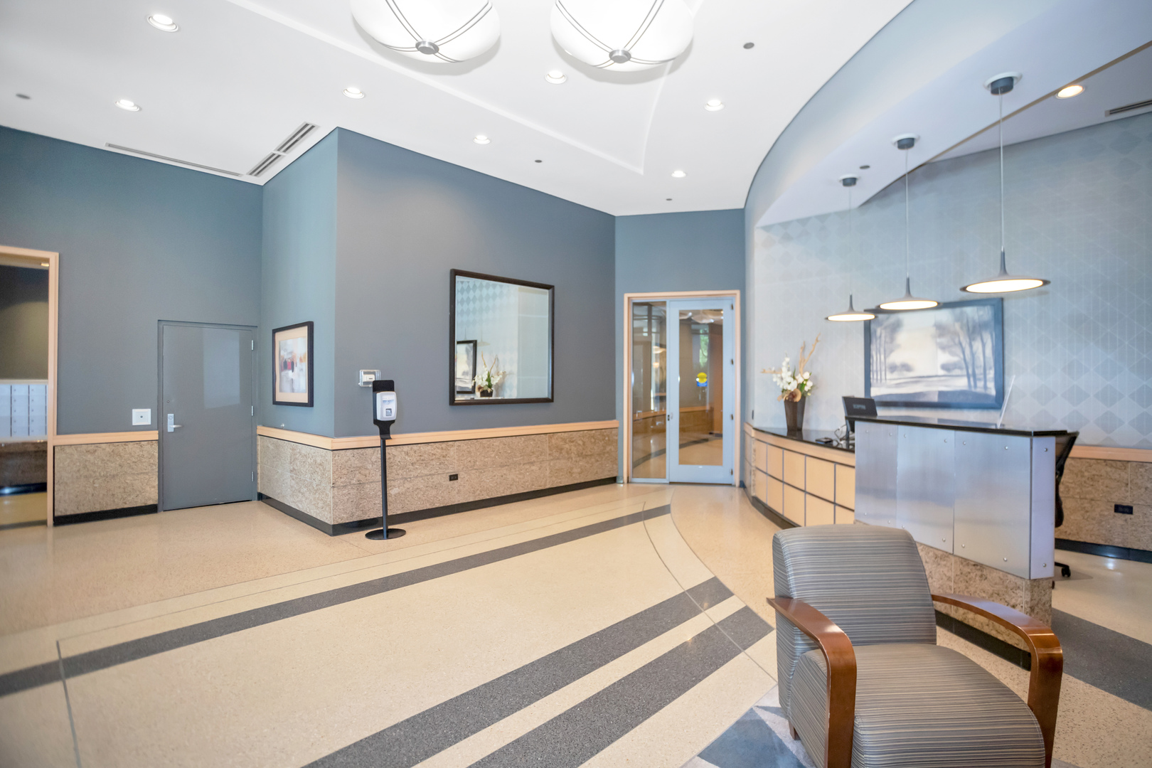 1600 S Prairie Avenue Unit: 2102