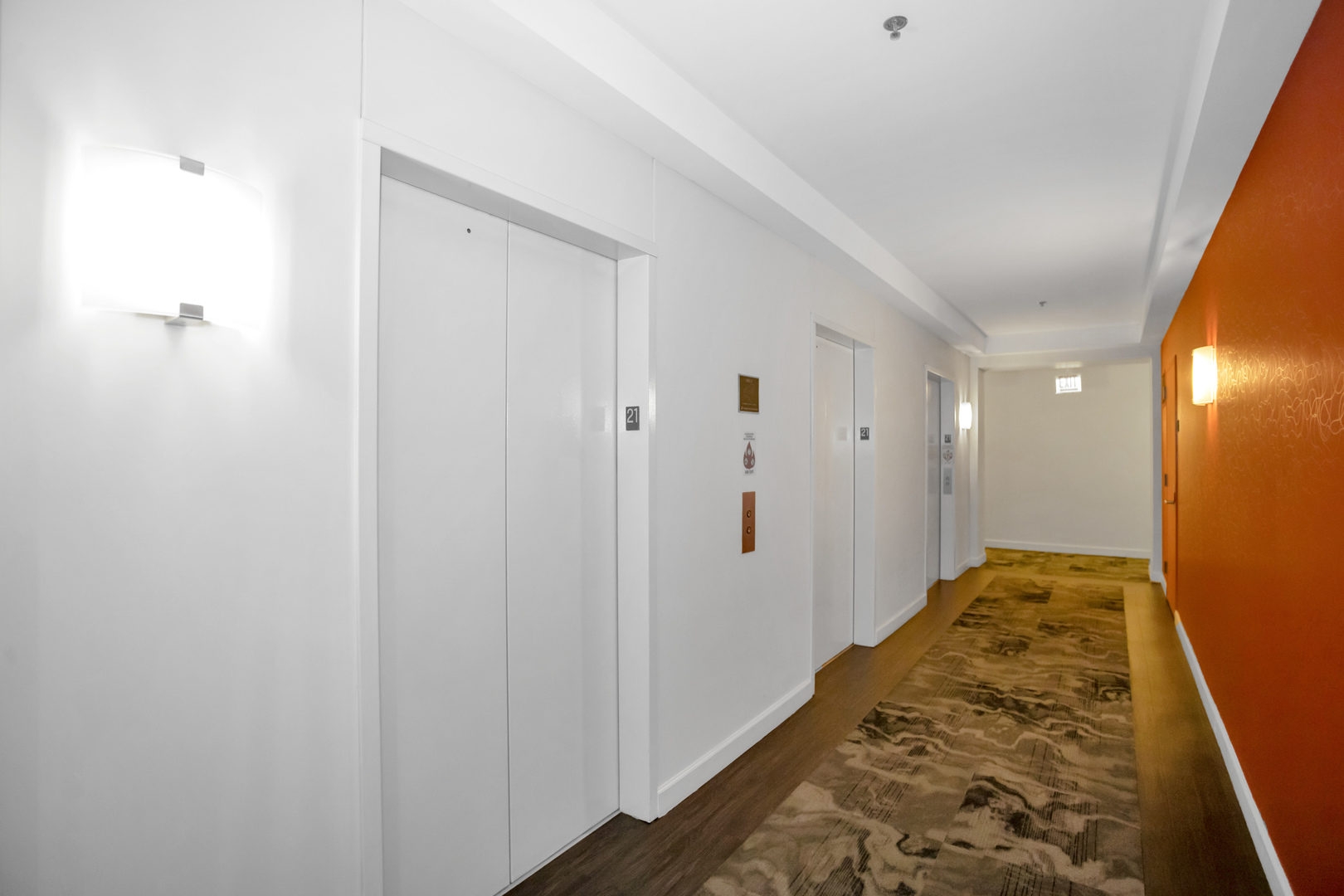 1600 S Prairie Avenue Unit: 2102
