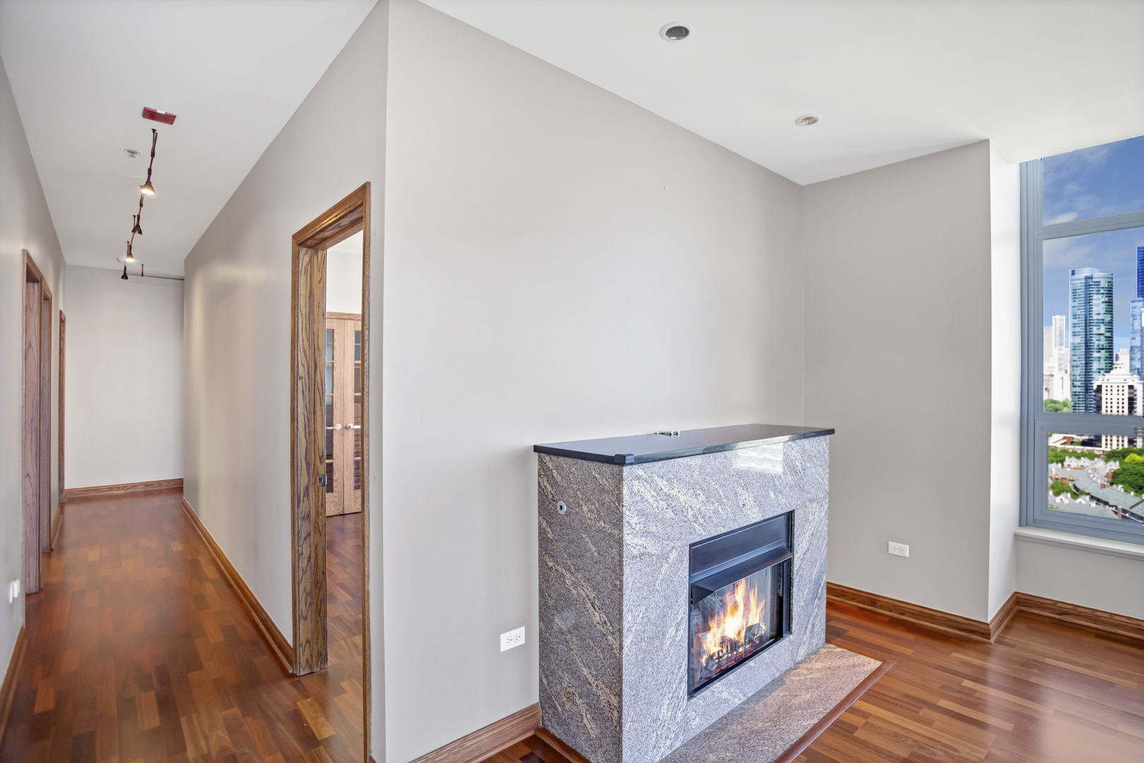 1600 S Prairie Avenue Unit: 2102