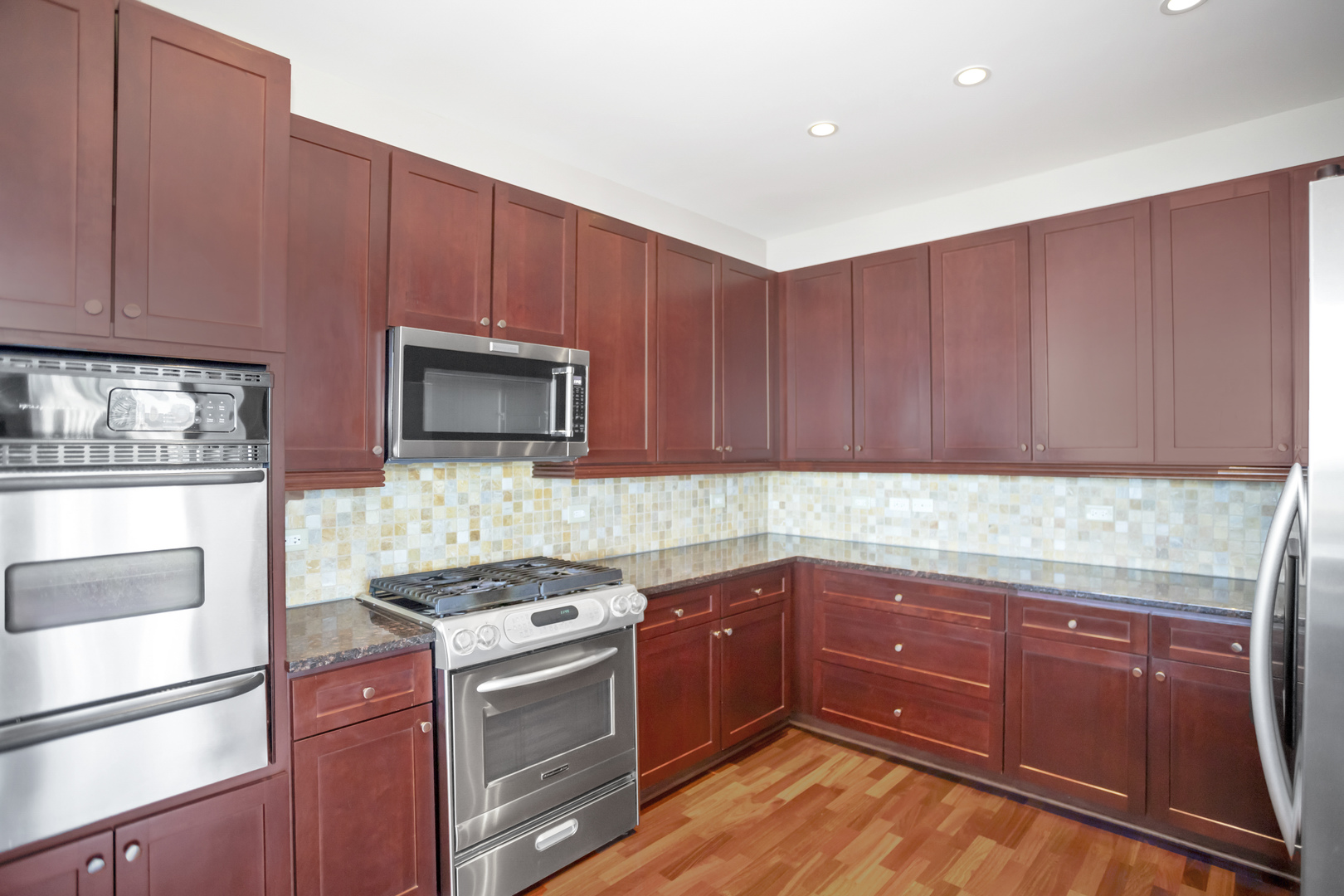 1600 S Prairie Avenue Unit: 2102