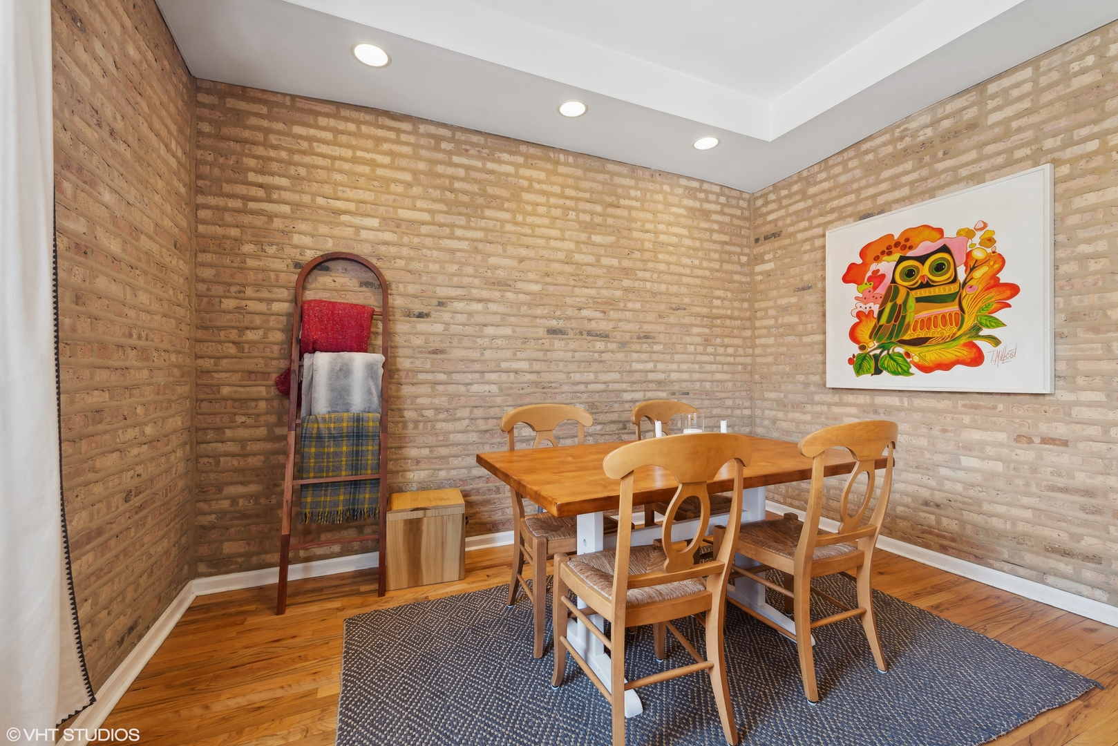 2644 N Washtenaw Avenue Unit: 2D