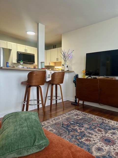 2626 N Lakeview Avenue Unit: 2210