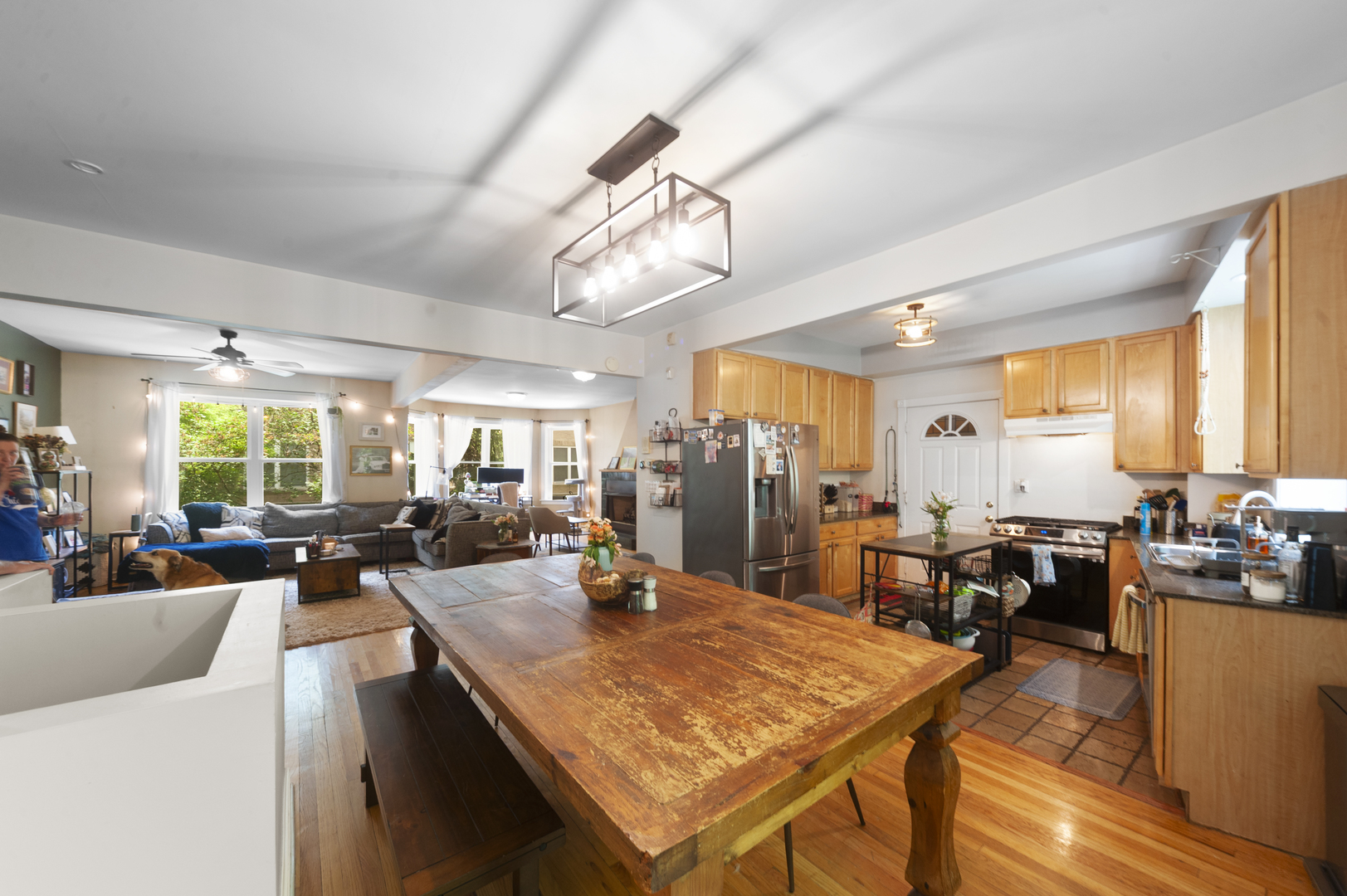 1319 W Fargo Avenue Unit: 1N