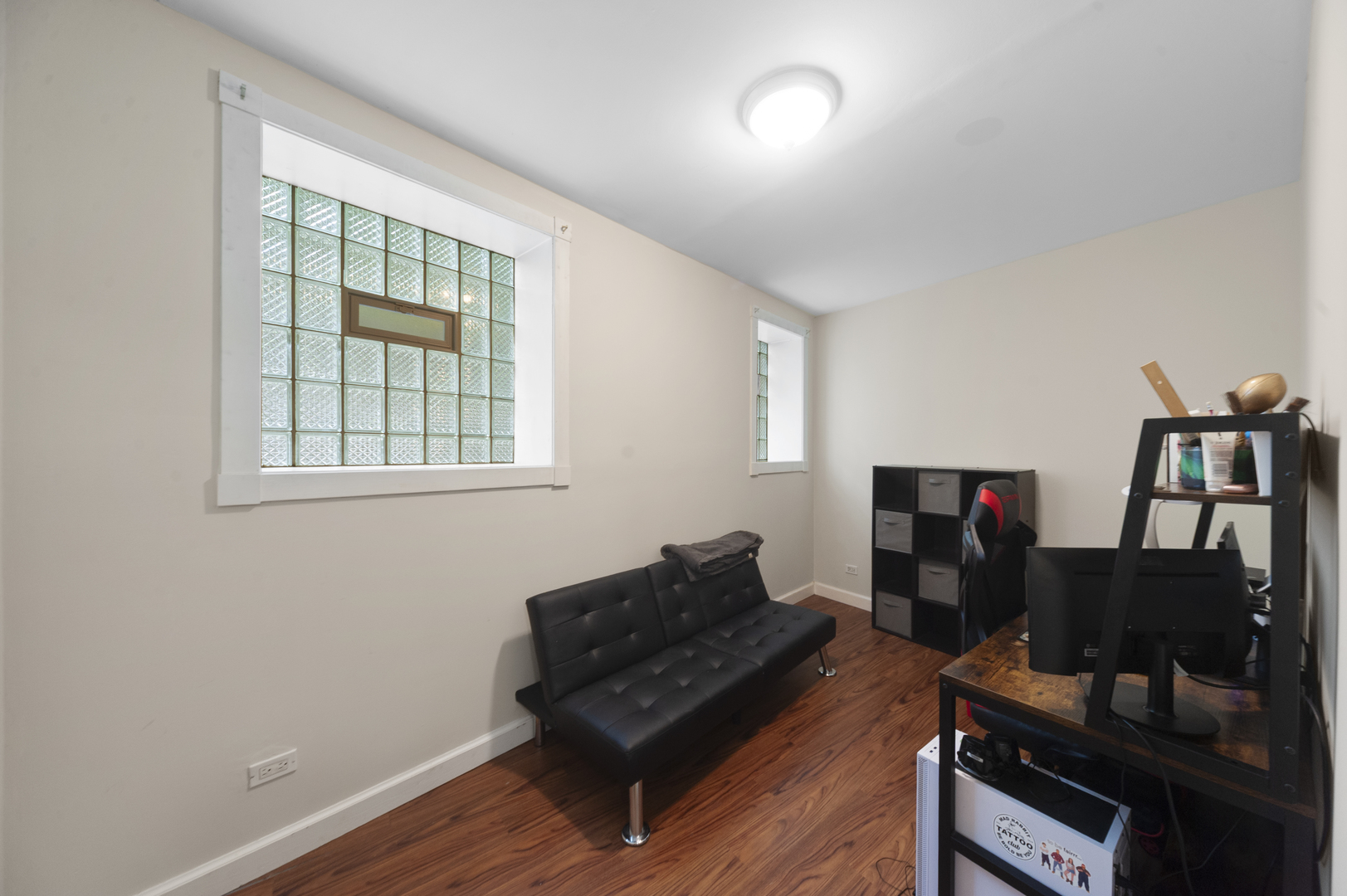 1319 W Fargo Avenue Unit: 1N