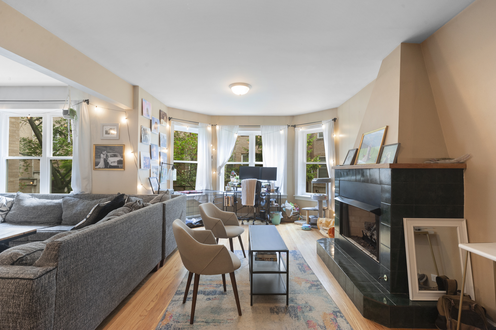 1319 W Fargo Avenue Unit: 1N