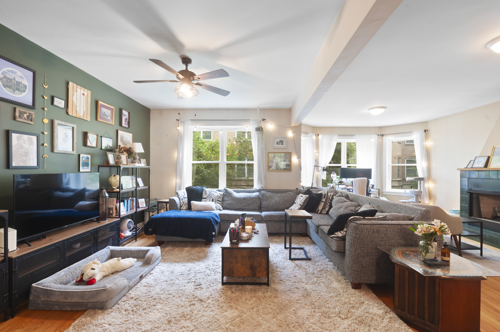 1319 W Fargo Avenue Unit: 1N
