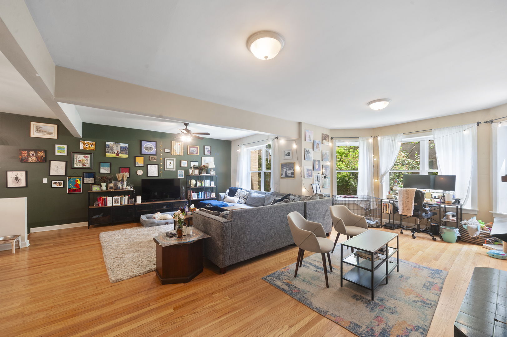 1319 W Fargo Avenue Unit: 1N