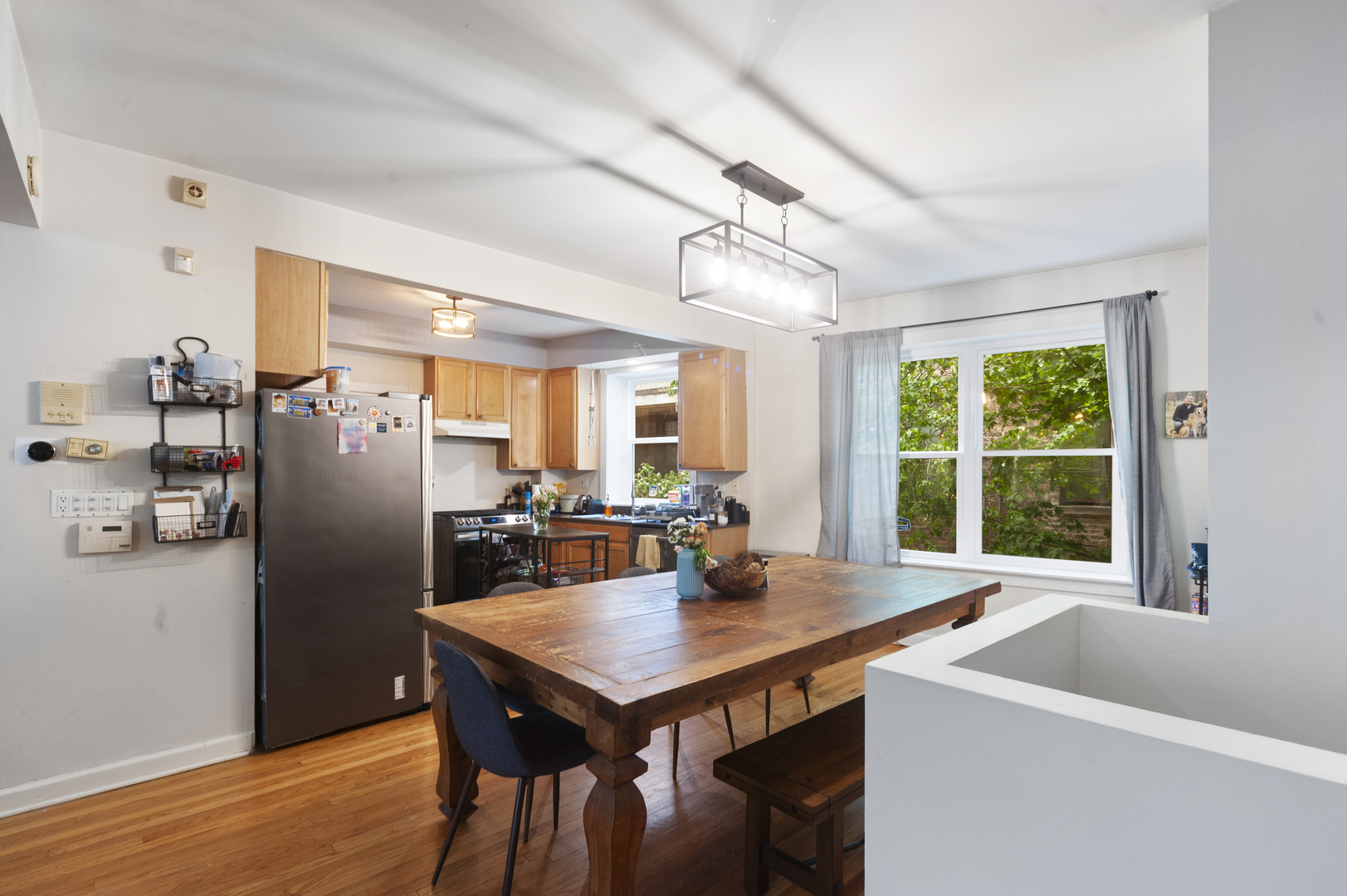 1319 W Fargo Avenue Unit: 1N