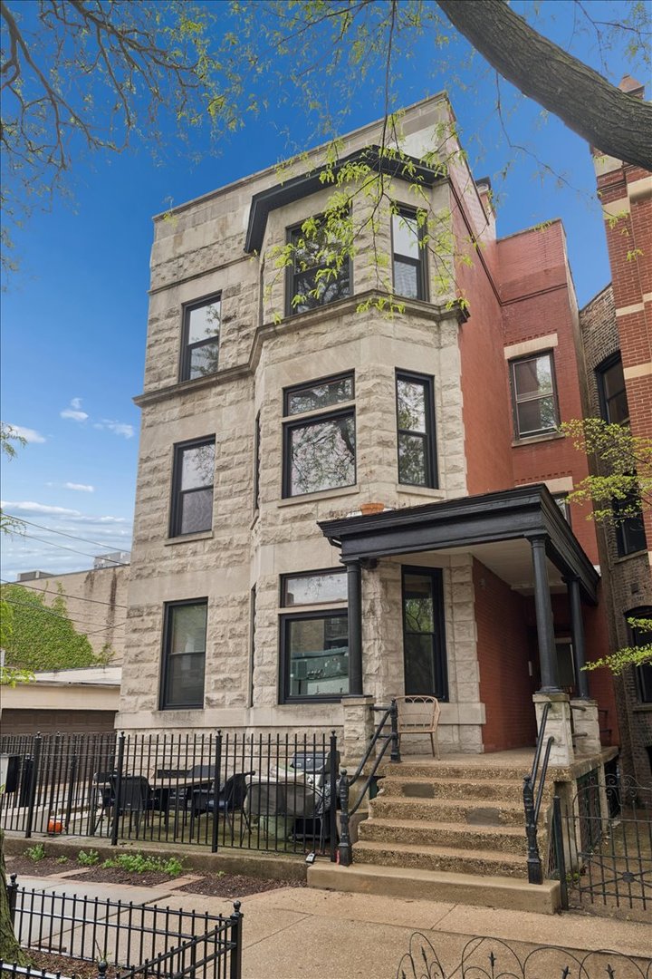 1961 N Fremont Street Unit: 3F