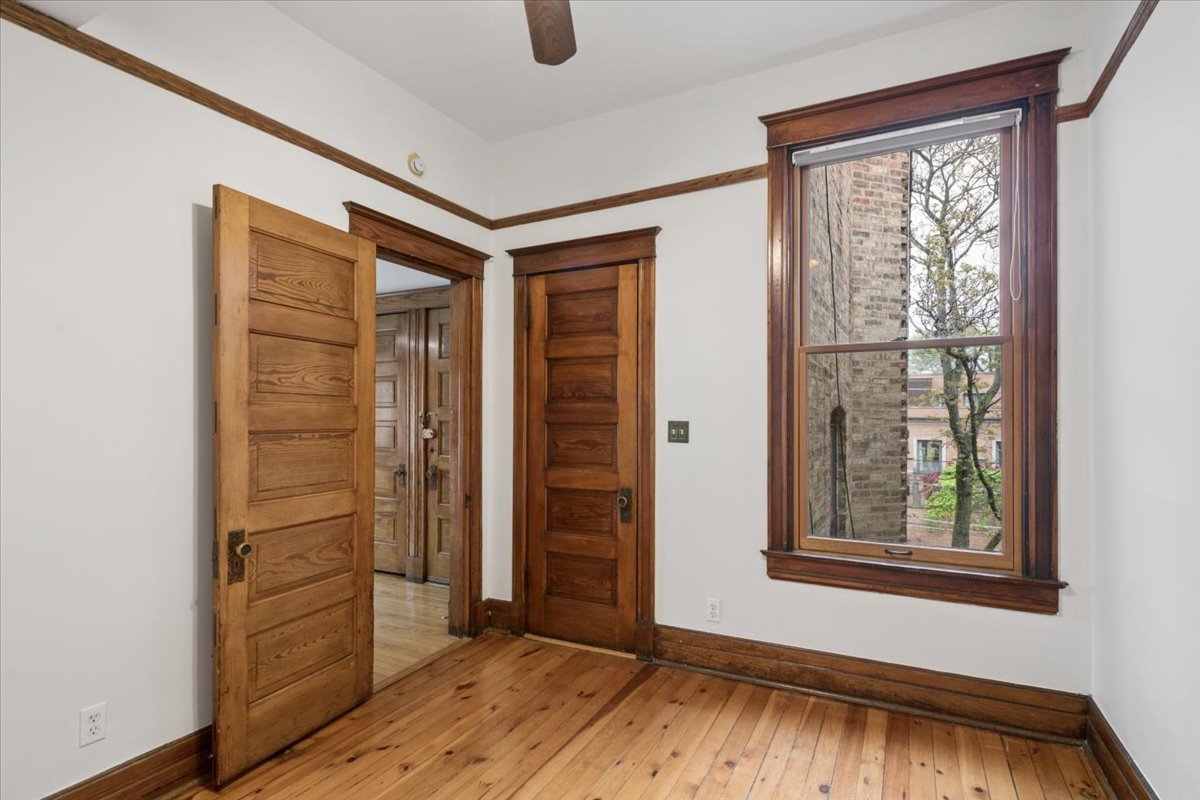 1961 N Fremont Street Unit: 3F
