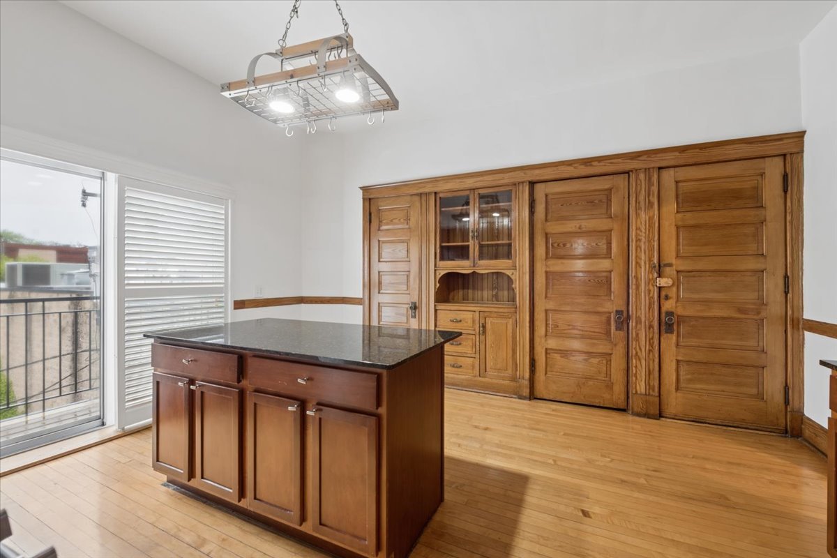 1961 N Fremont Street Unit: 3F
