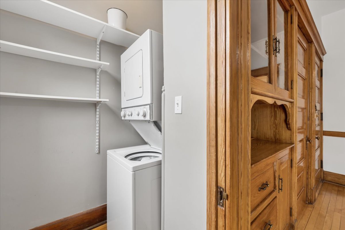 1961 N Fremont Street Unit: 3F