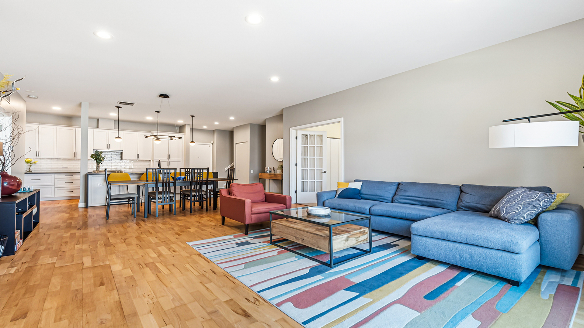 560 W FULTON Street Unit: 602