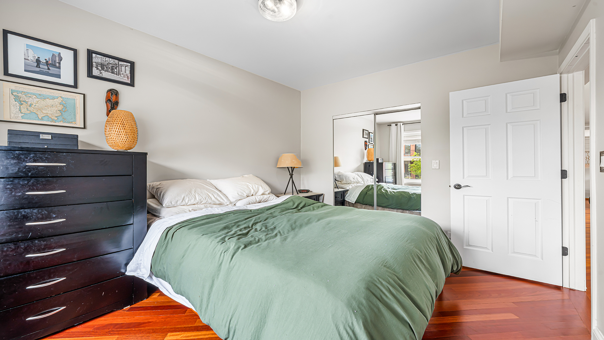3215 N Francisco Avenue Unit: 2S