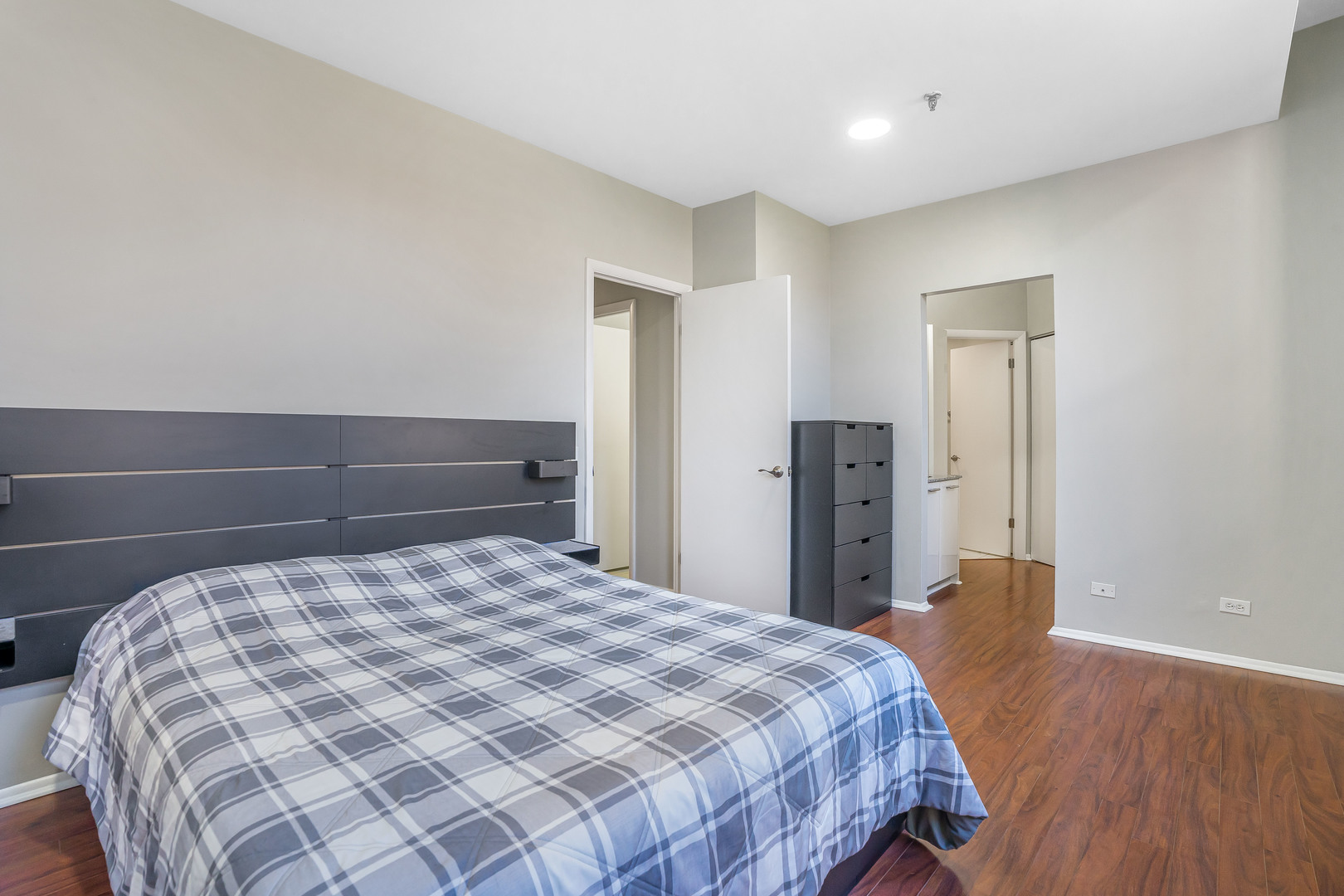 680 S Federal Street Unit: 601
