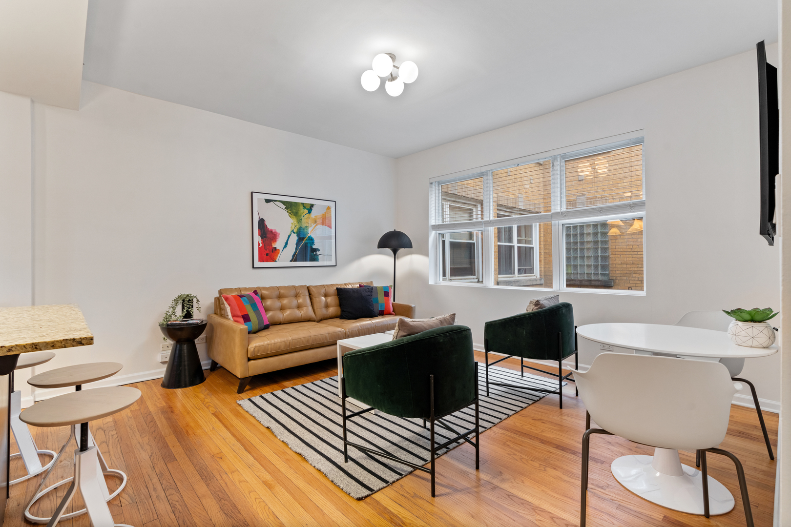 2846 N CHRISTIANA Avenue Unit: 2