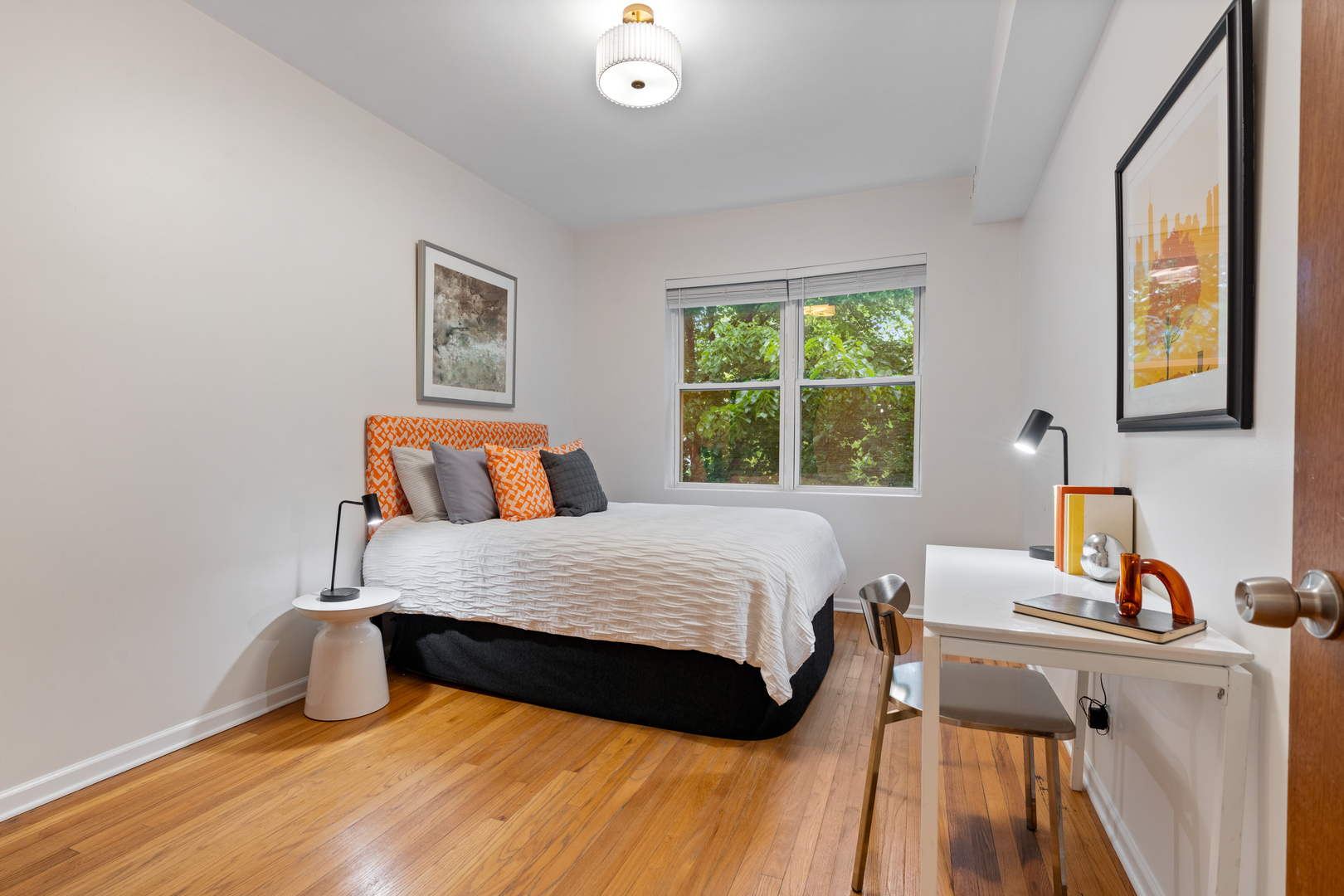 2846 N CHRISTIANA Avenue Unit: 2