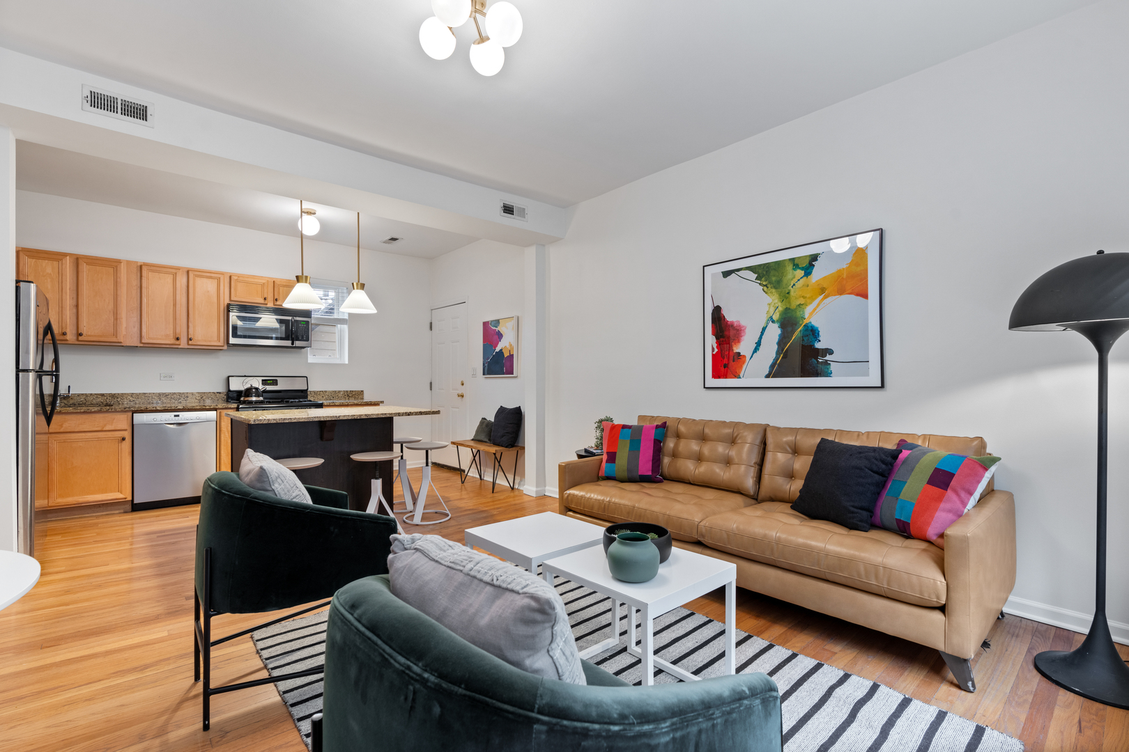 2846 N CHRISTIANA Avenue Unit: 2
