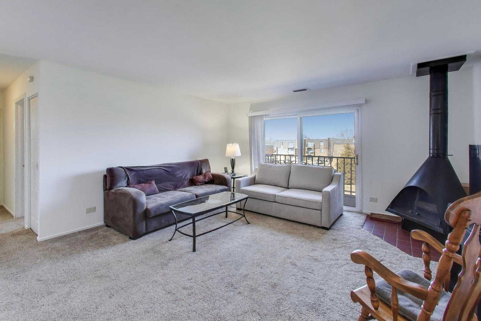 717 Killarney Court Unit: 2D