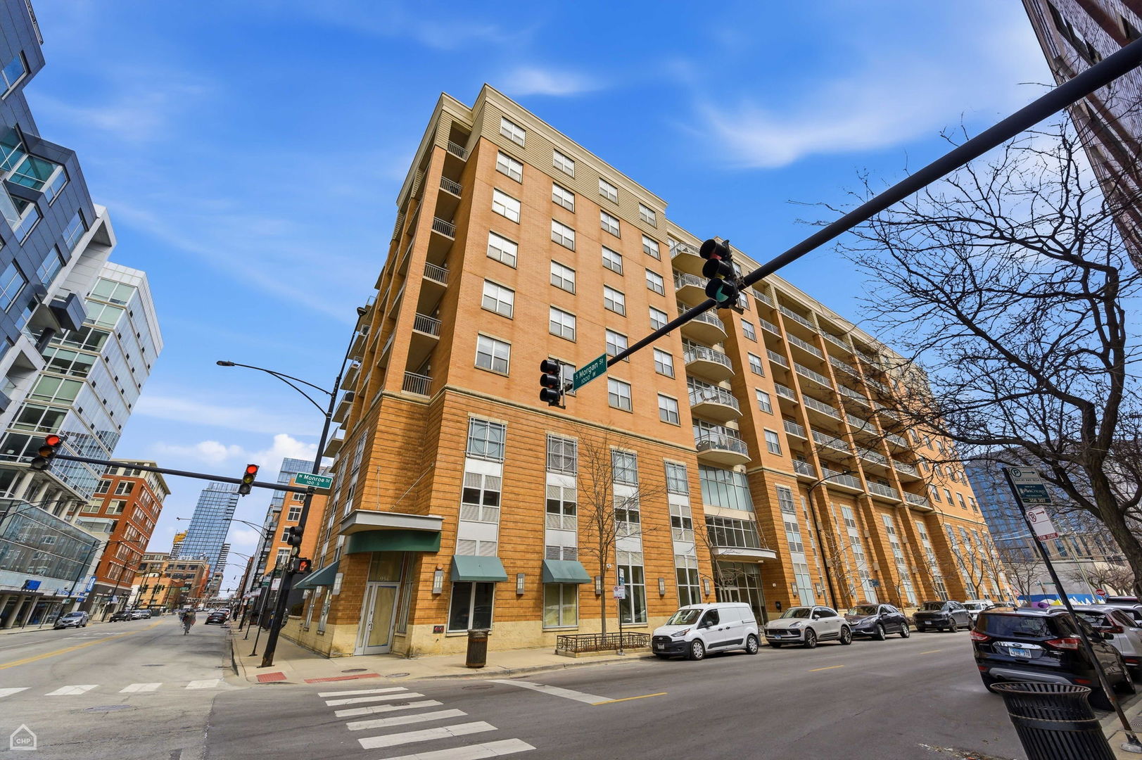 950 W Monroe Street Unit: 804