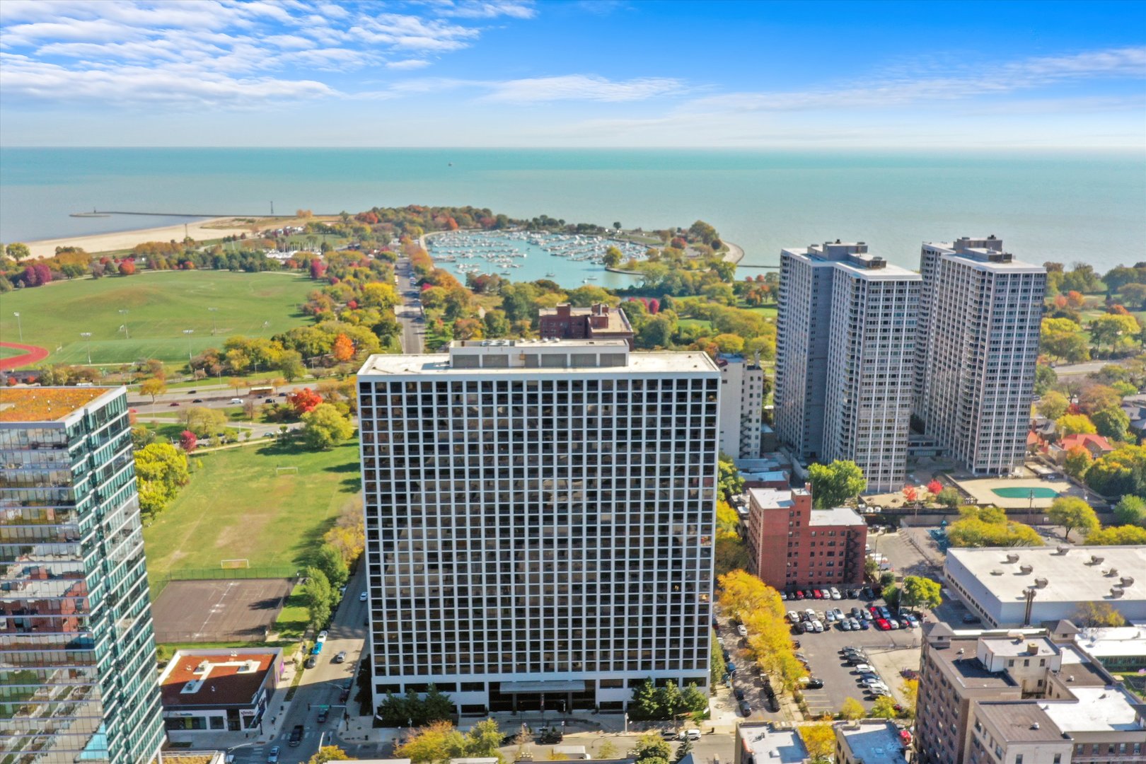 4343 N Clarendon Avenue Unit: 1408