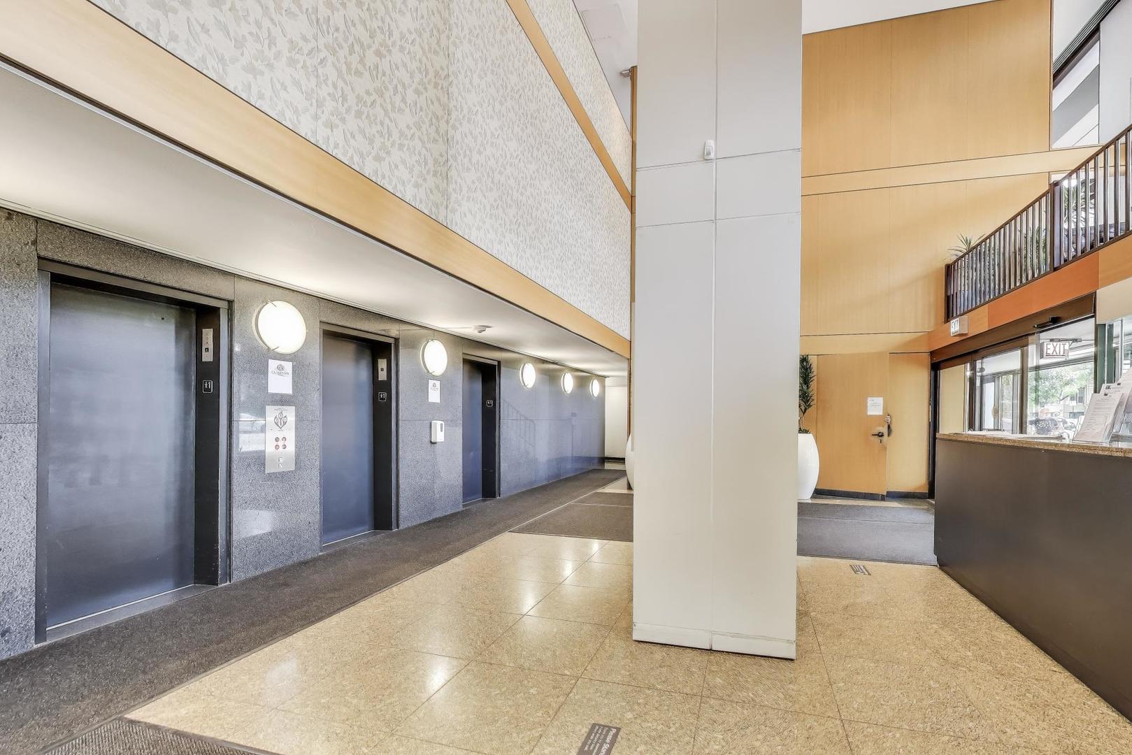4343 N Clarendon Avenue Unit: 1408