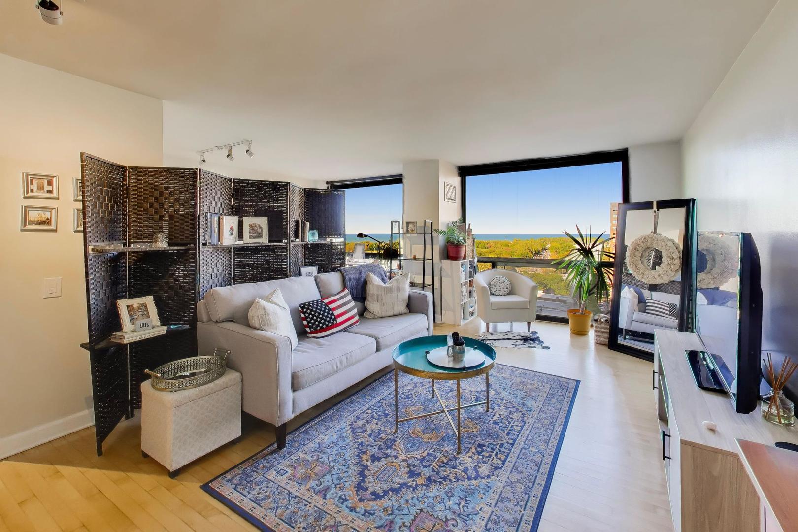 4343 N Clarendon Avenue Unit: 1408