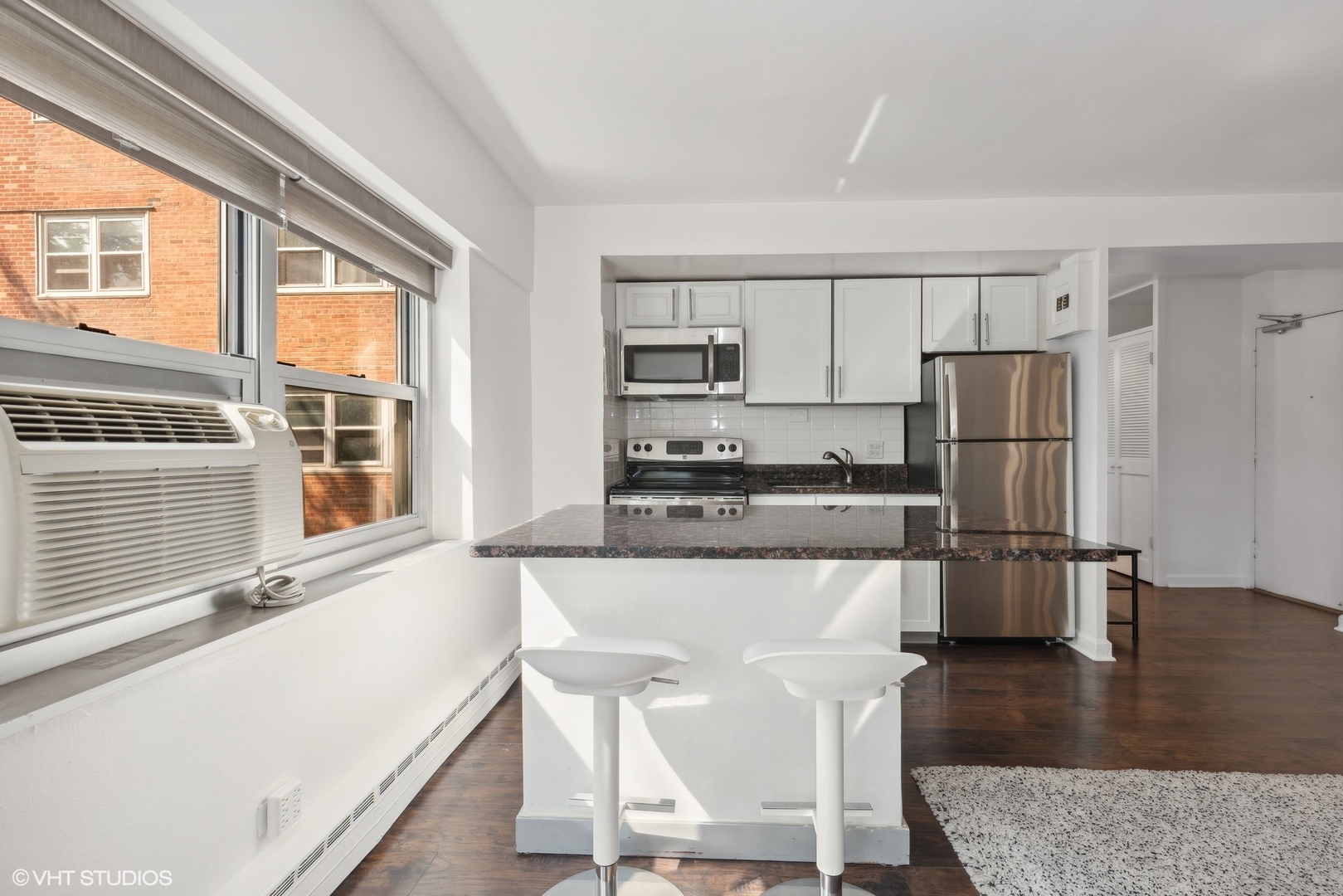4950 N Marine Drive Unit: 405