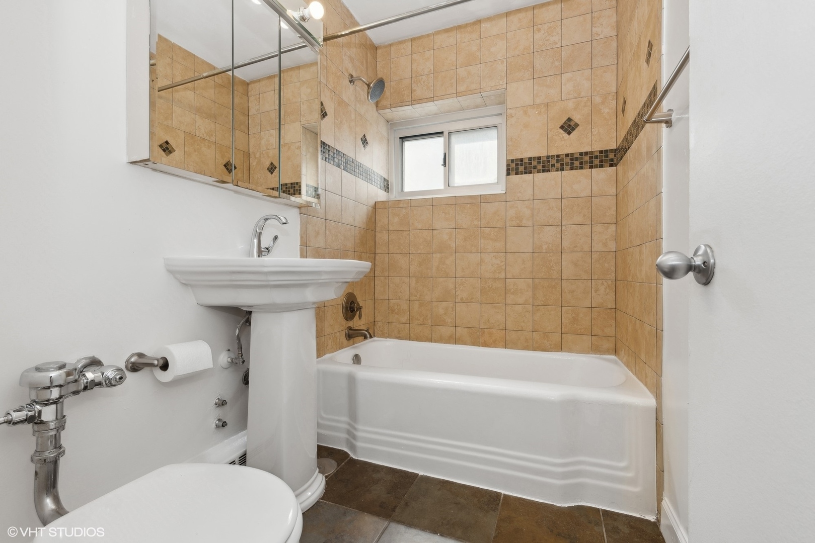 4950 N Marine Drive Unit: 405
