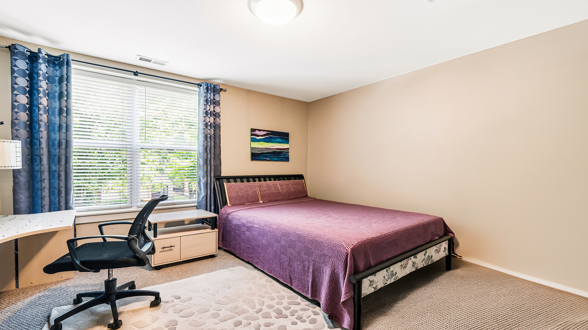 2220 W MAYPOLE Avenue Unit: 202