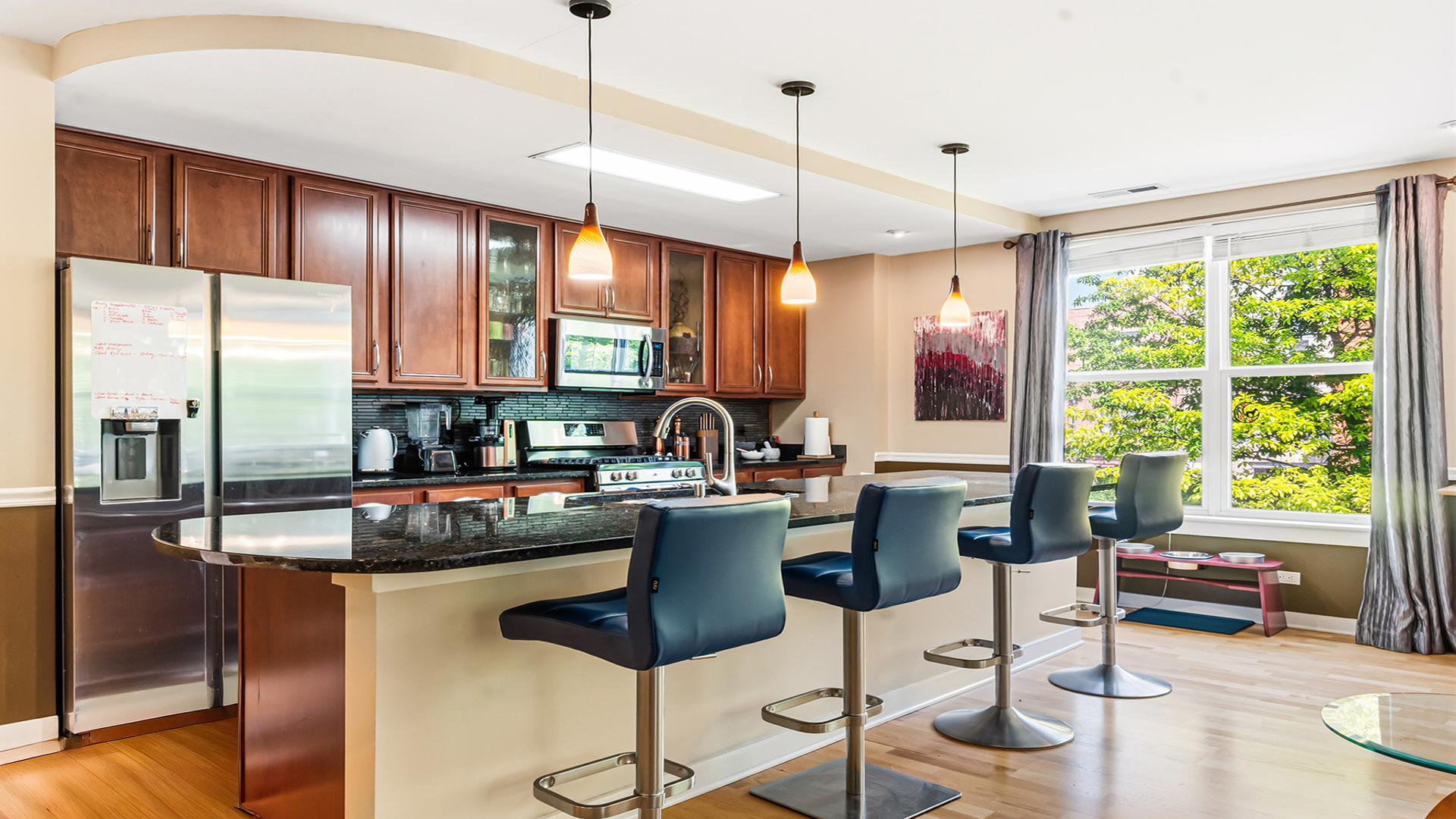 2220 W MAYPOLE Avenue Unit: 202