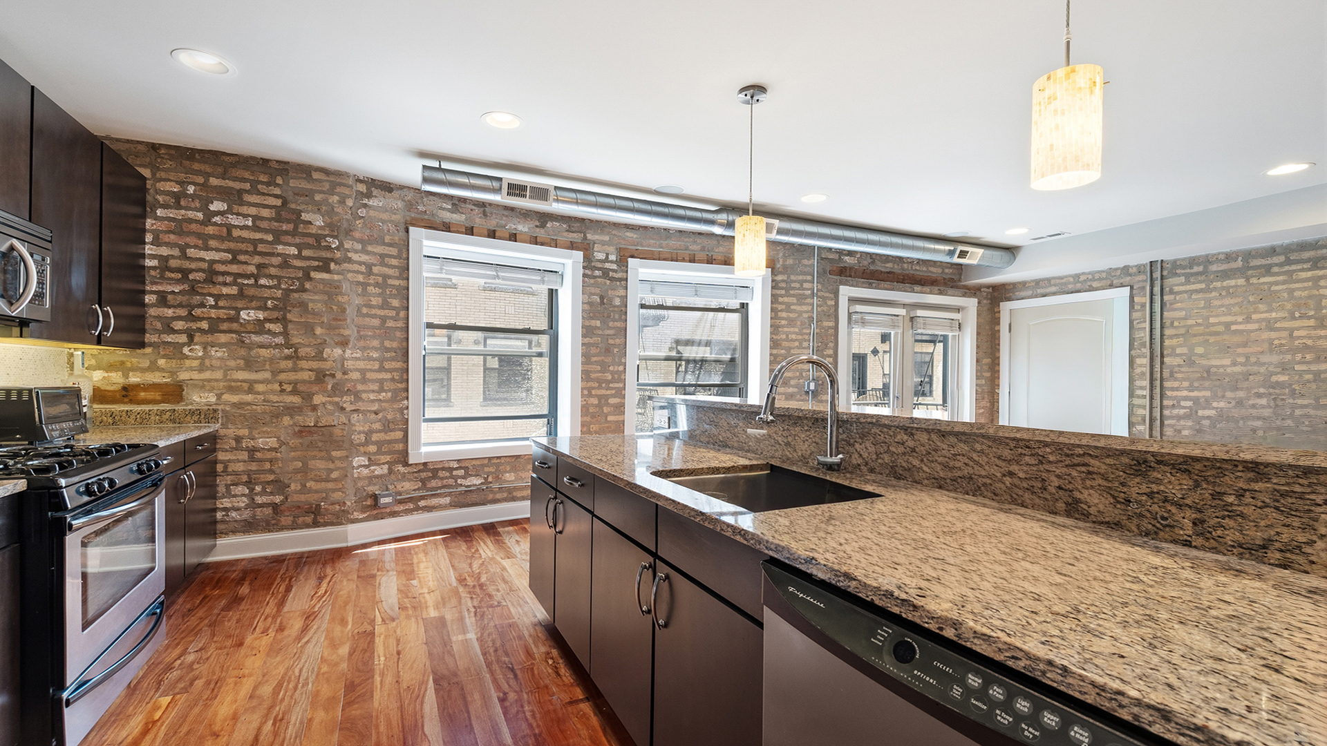 4442 N Damen Avenue Unit: 3E