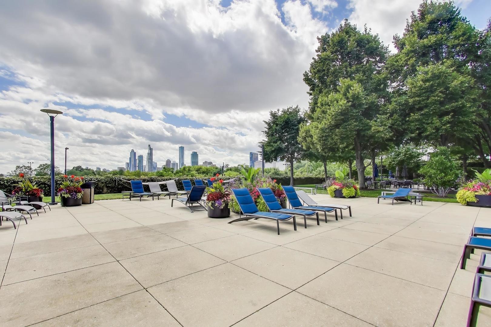 155 N HARBOR Drive Unit: 3910